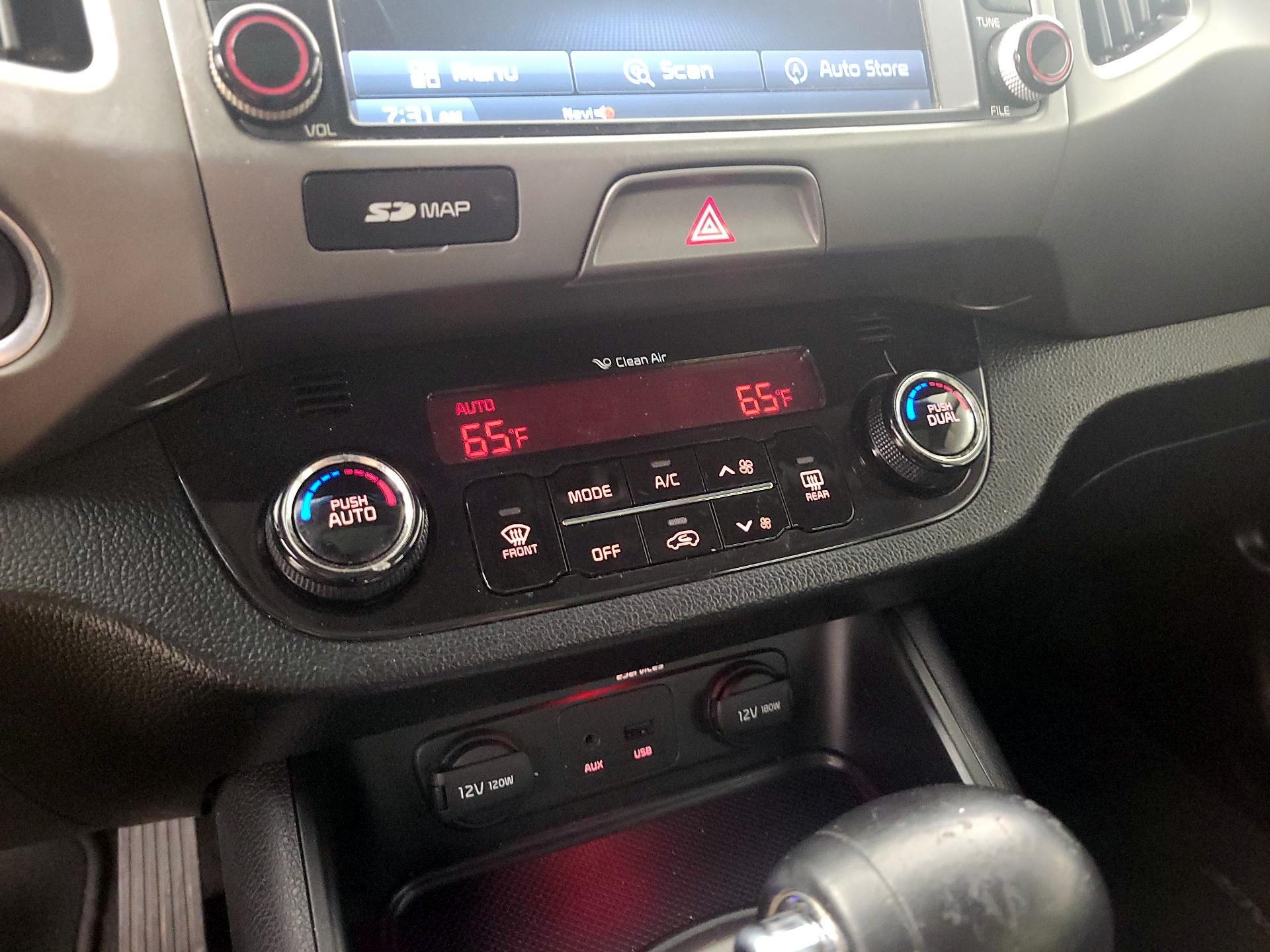 Thumbnail: 2014 Kia Sportage - 17
