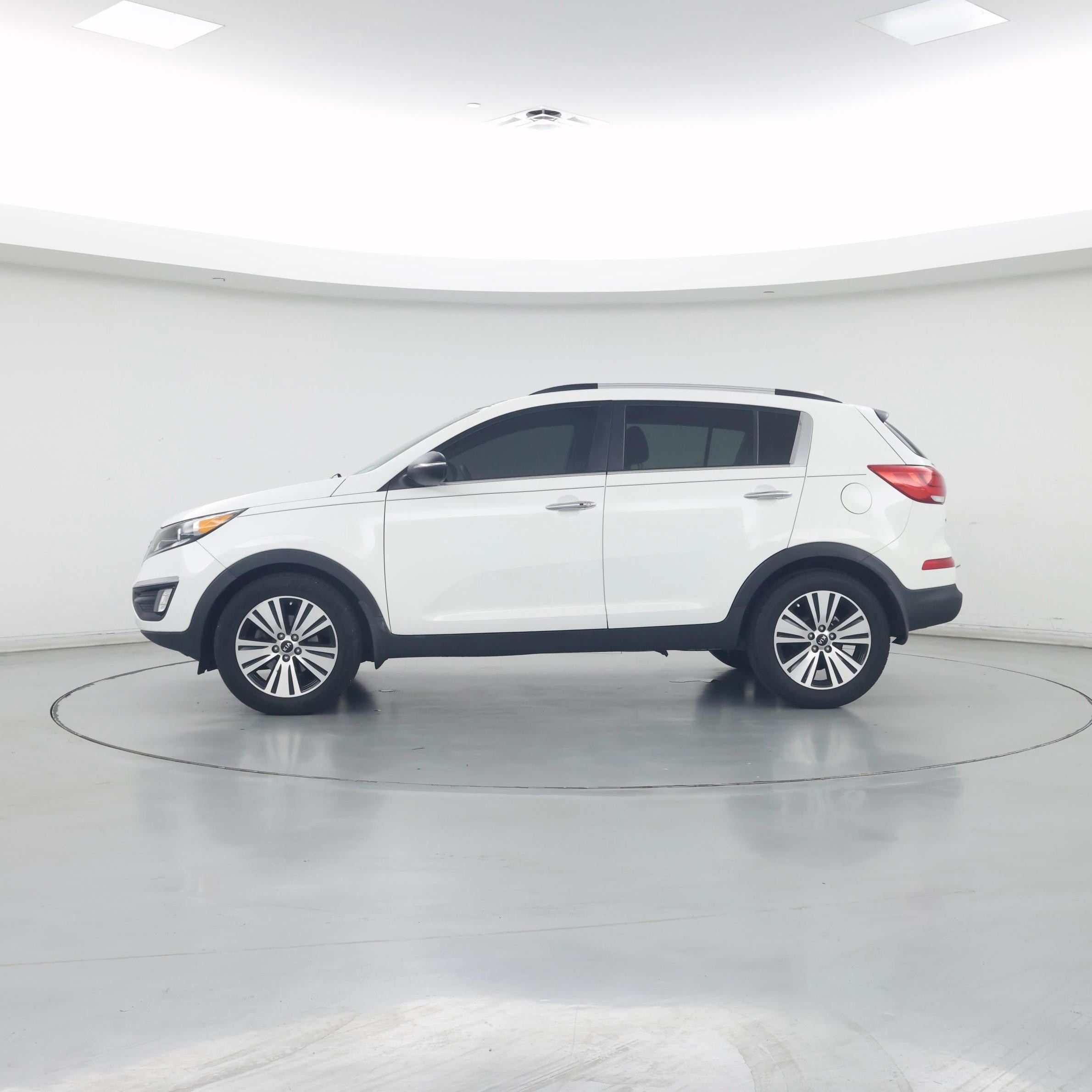 Thumbnail: 2014 Kia Sportage - 3