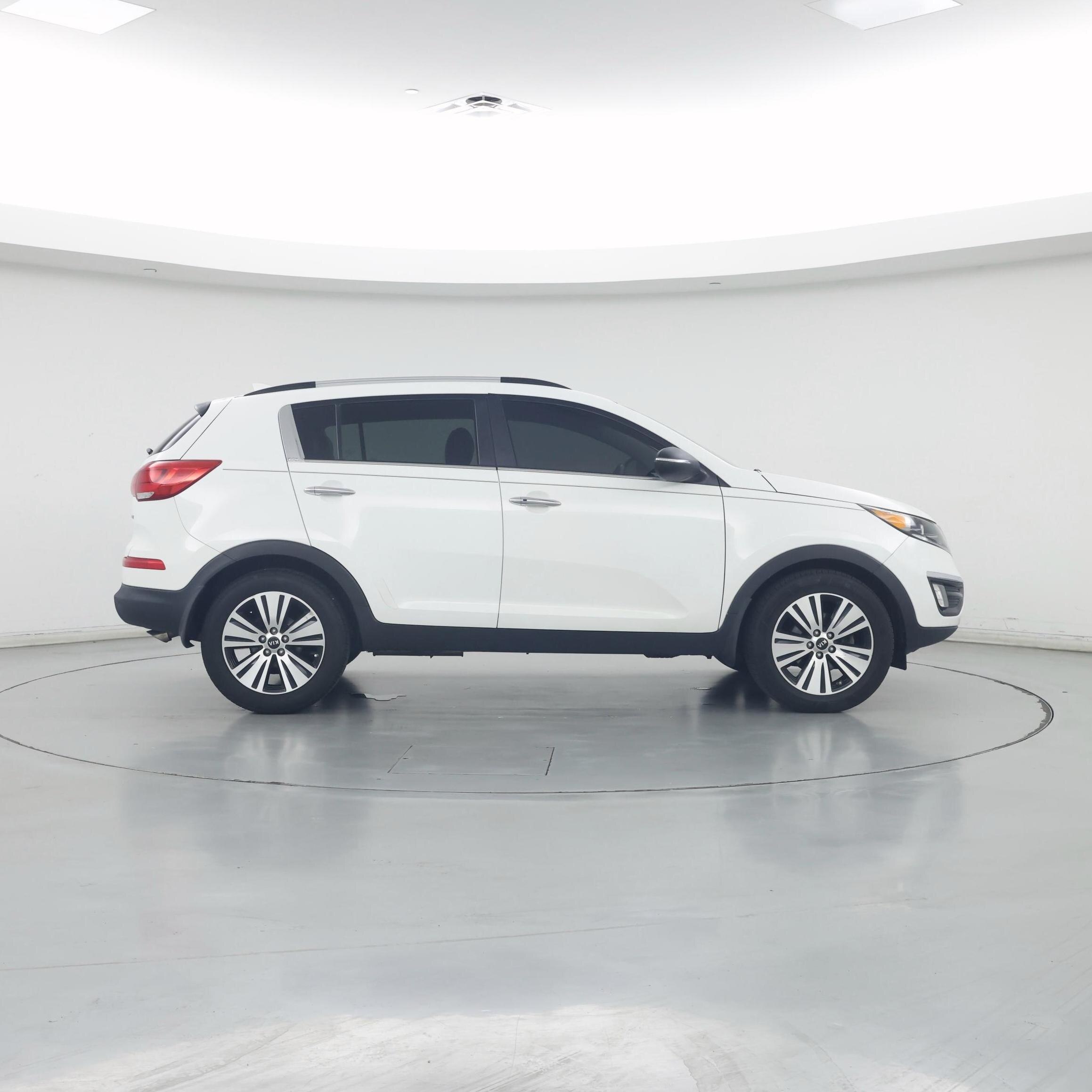 Thumbnail: 2014 Kia Sportage - 7