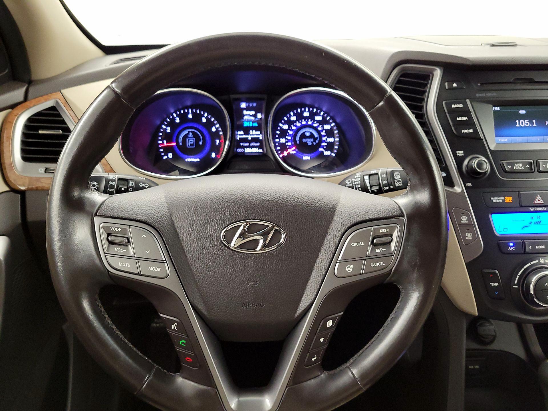 Thumbnail: 2013 Hyundai Santa Fe - 10