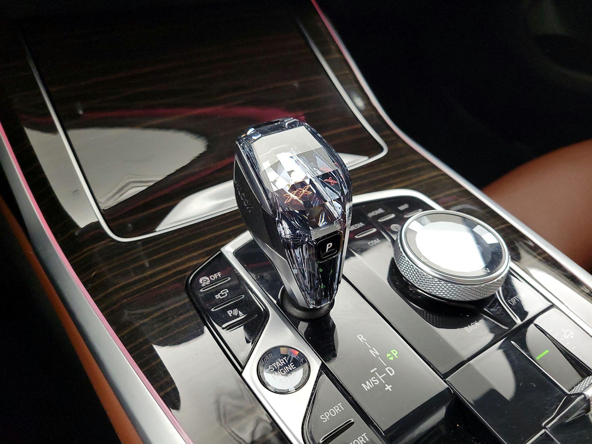 Thumbnail: 2021 BMW X7 - 18