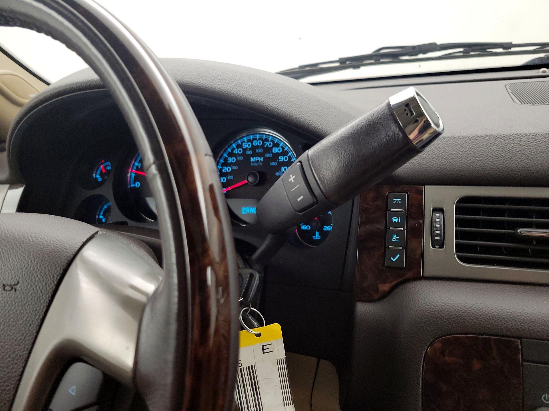 Thumbnail: 2013 GMC Yukon XL - 17