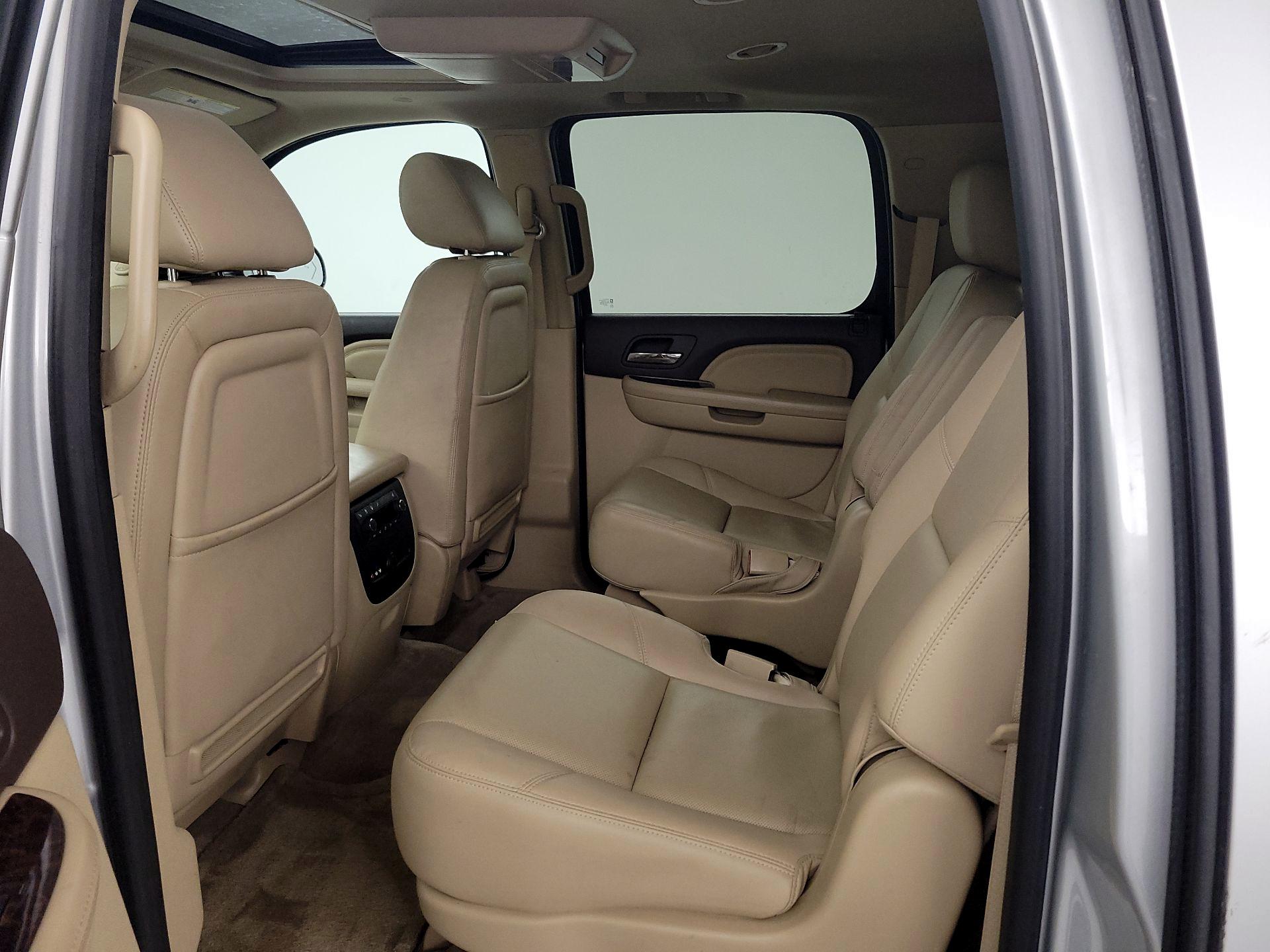 Thumbnail: 2013 GMC Yukon XL - 19
