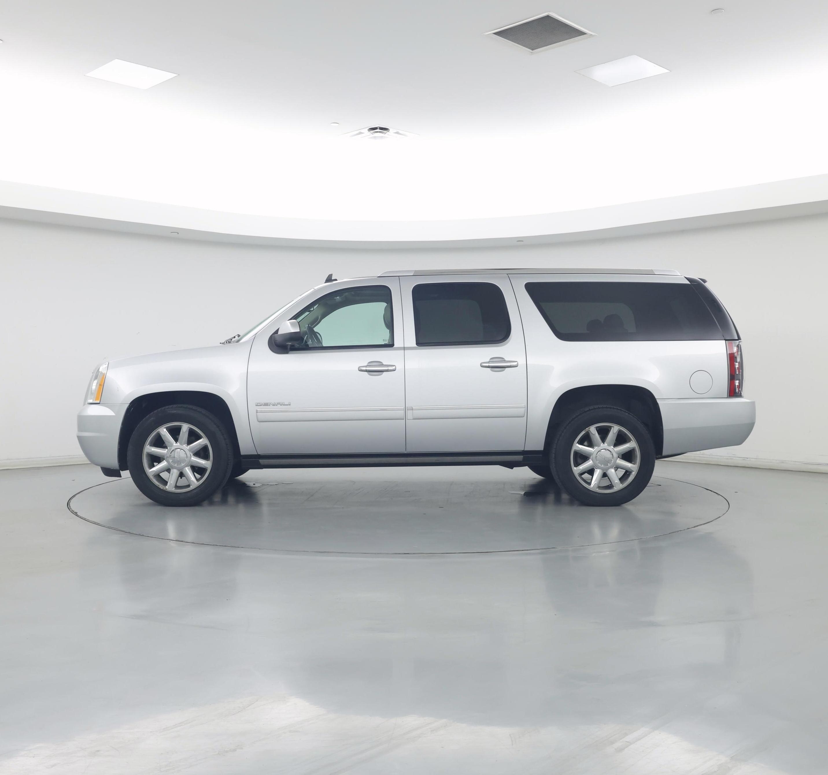 Thumbnail: 2013 GMC Yukon XL - 3