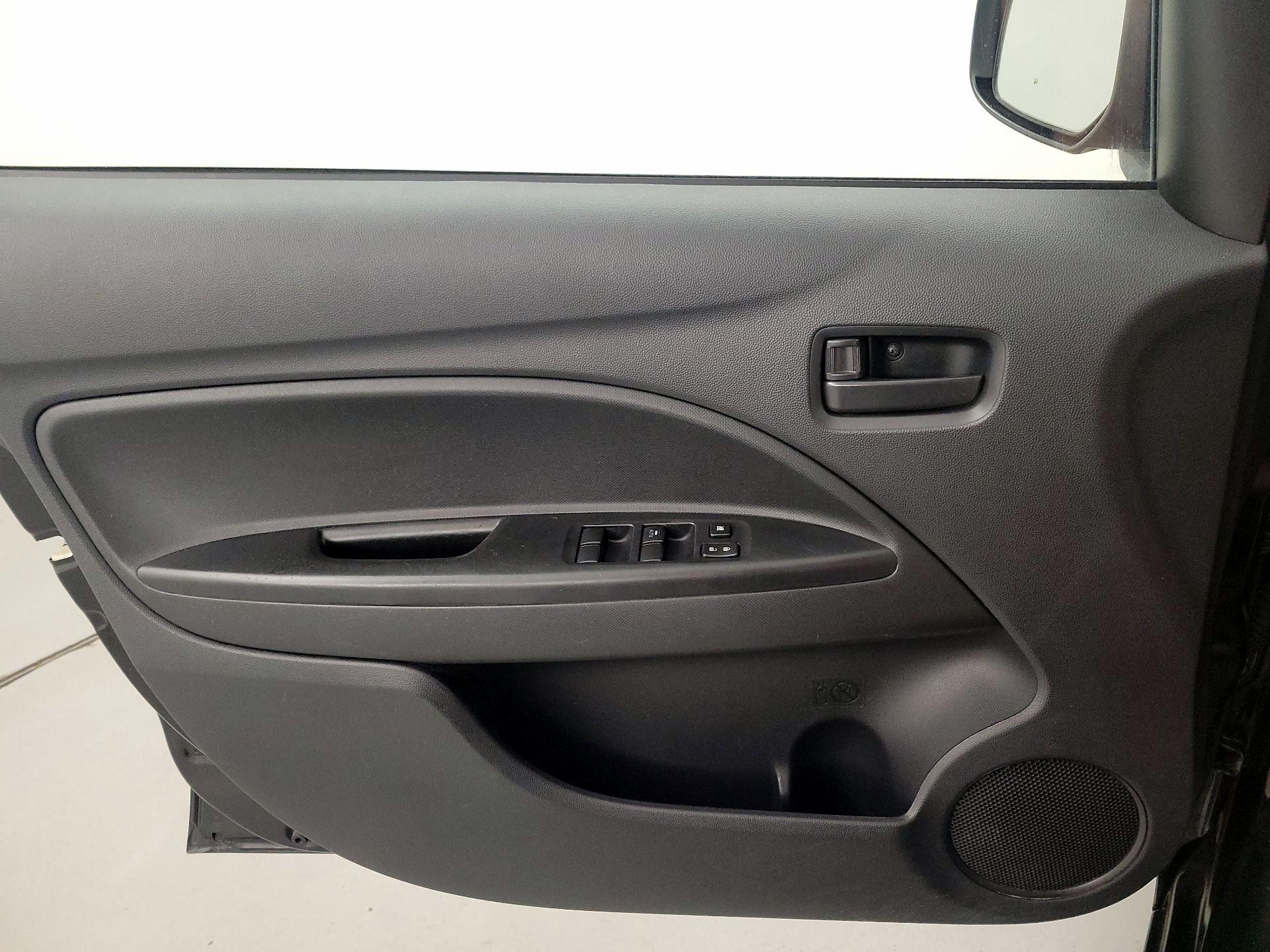 Thumbnail: 2017 Mitsubishi Mirage - 12