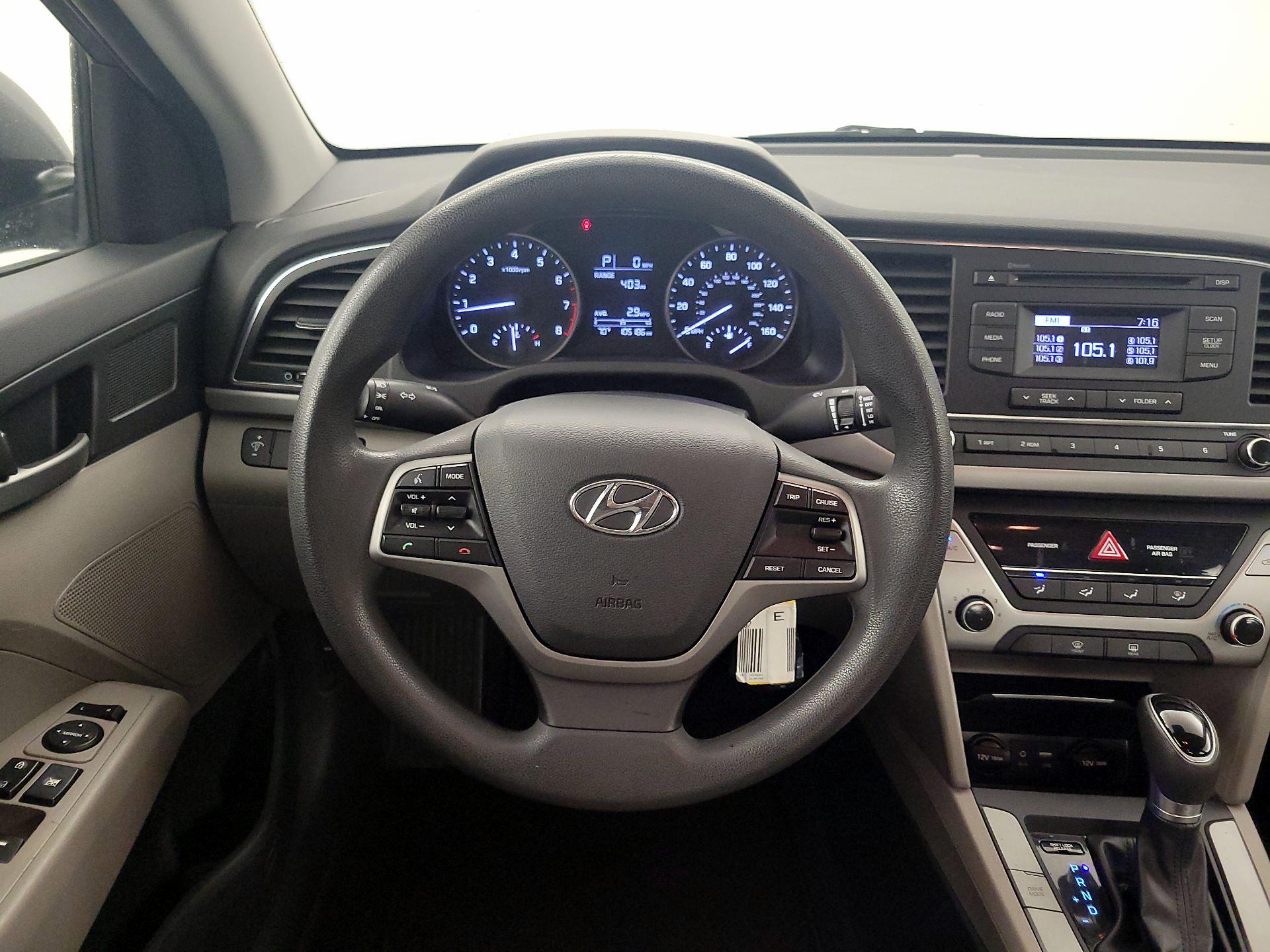 Thumbnail: 2018 Hyundai Elantra - 10