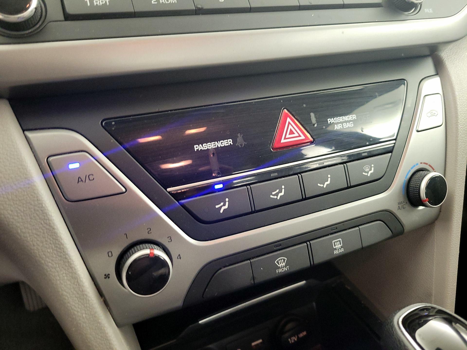 Thumbnail: 2018 Hyundai Elantra - 15