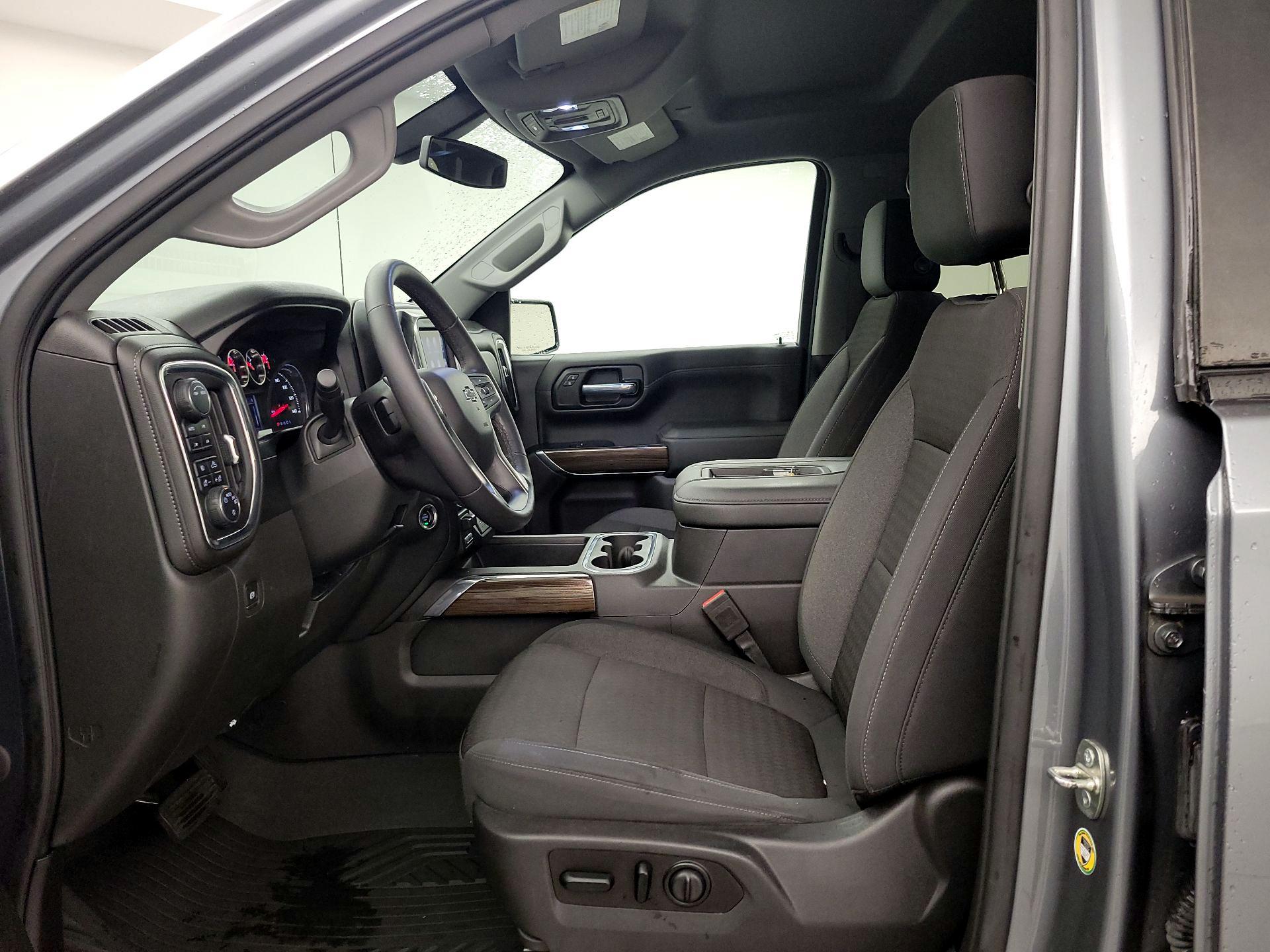 Thumbnail: 2020 Chevrolet Silverado 1500 - 11