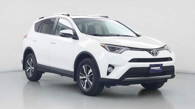 2016 Toyota RAV4 XLE Hero Image