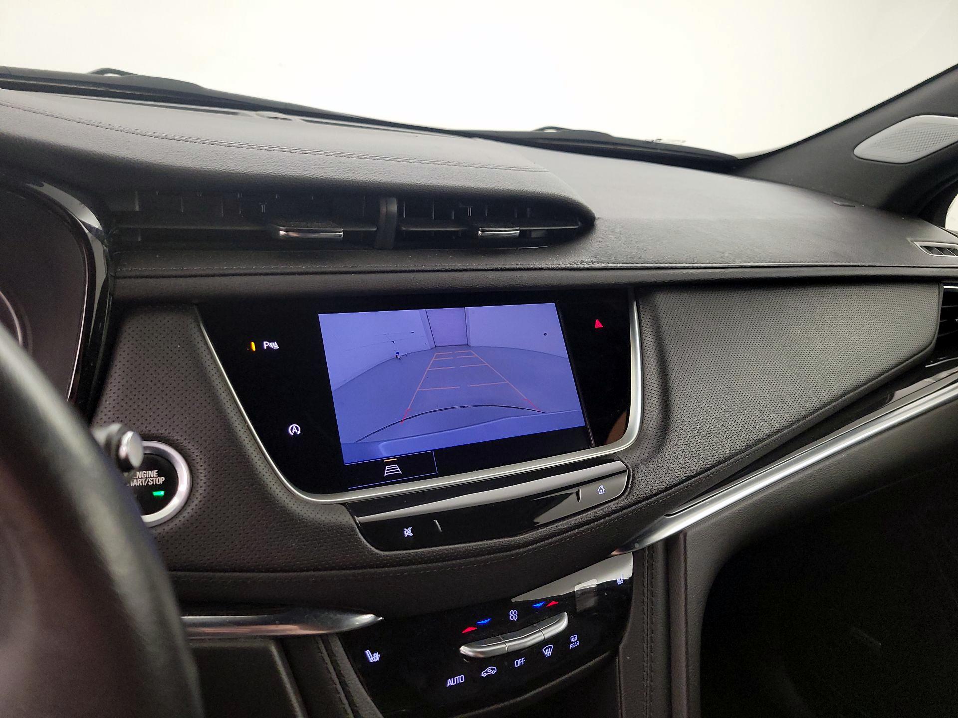 Thumbnail: 2023 Cadillac XT5 - 15