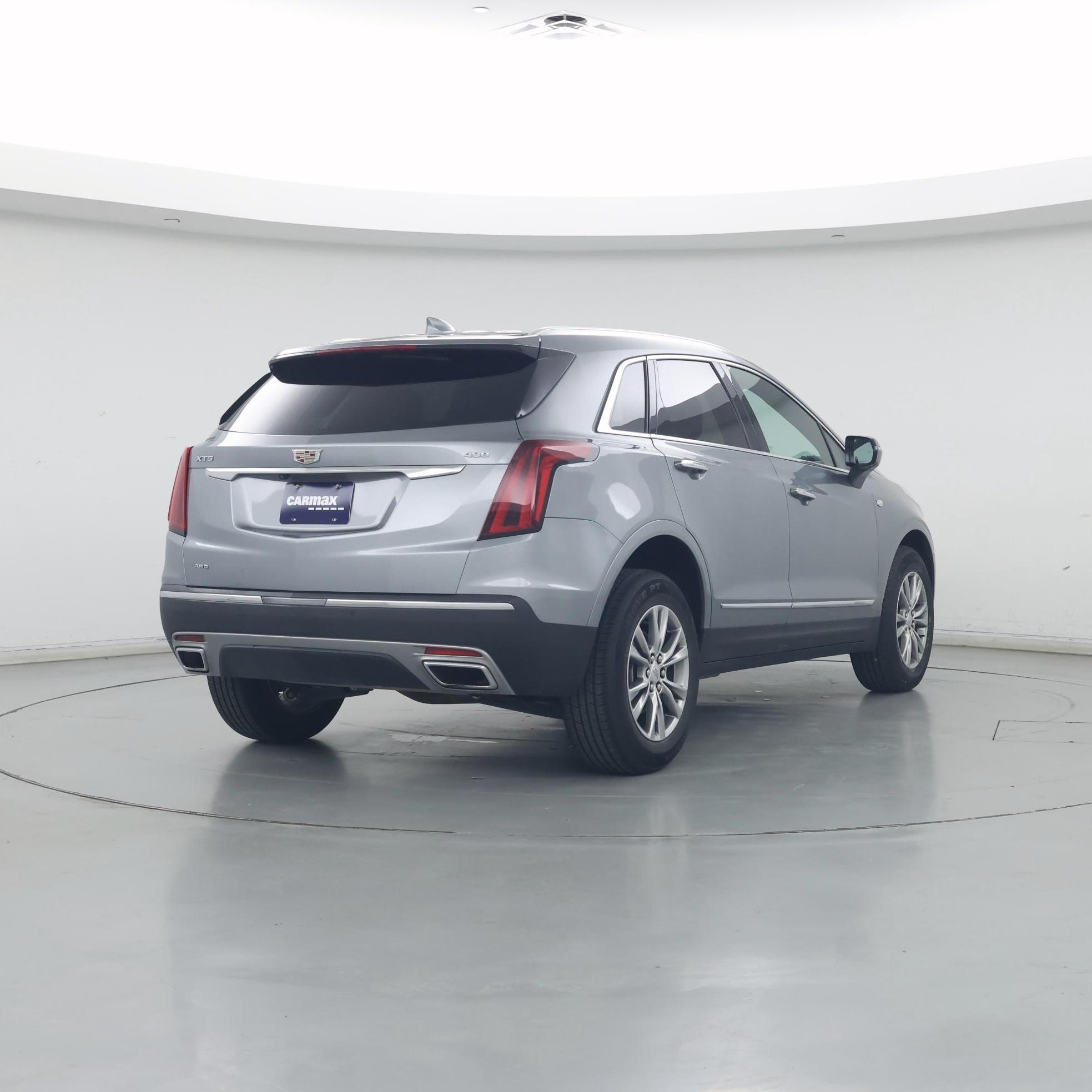 Thumbnail: 2023 Cadillac XT5 - 8
