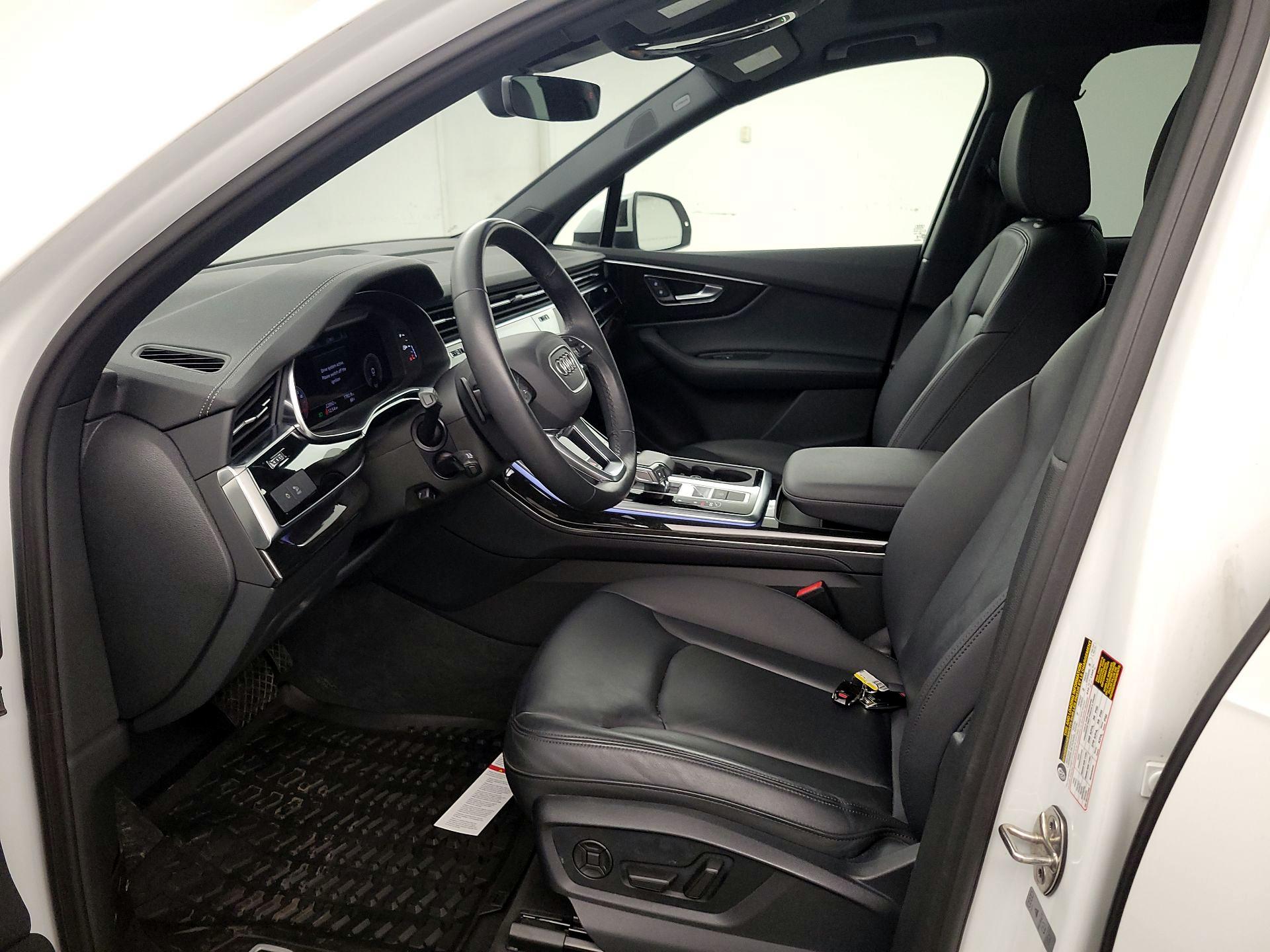 Thumbnail: 2023 Audi Q7 - 11