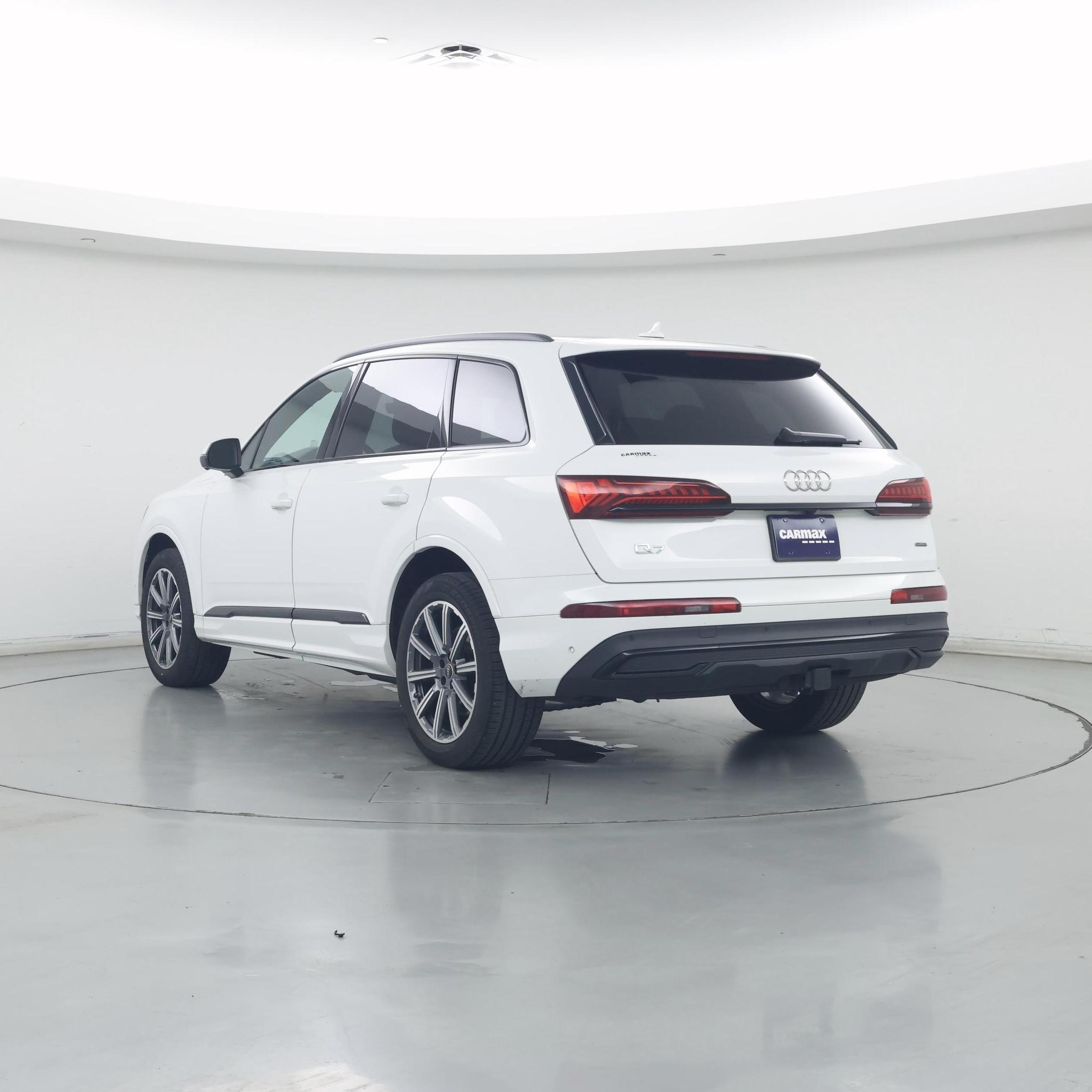Thumbnail: 2023 Audi Q7 - 2