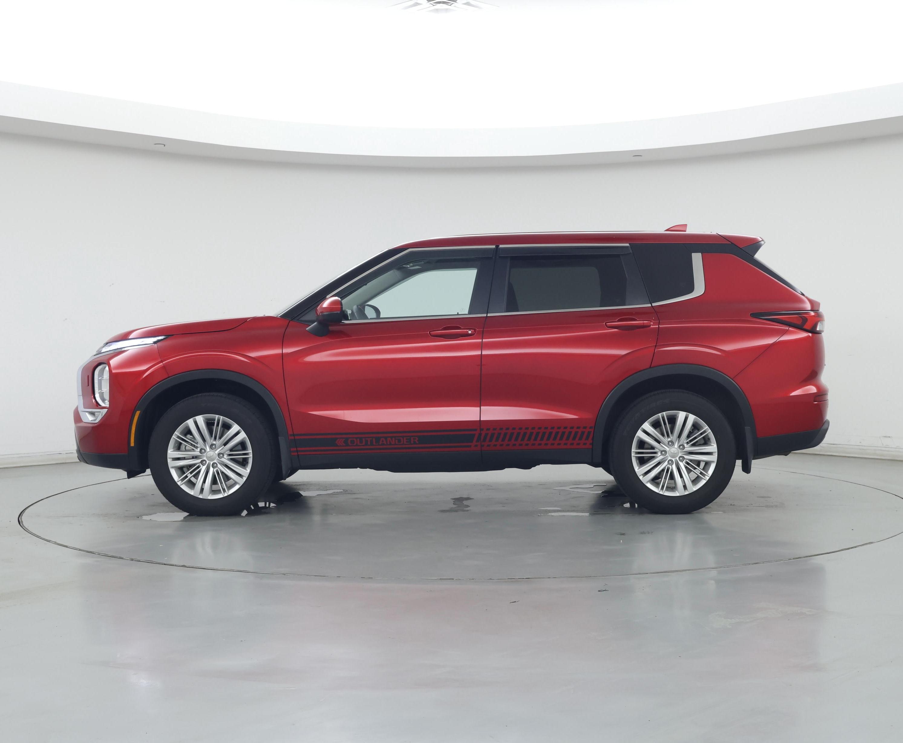 Thumbnail: 2024 Mitsubishi Outlander - 3