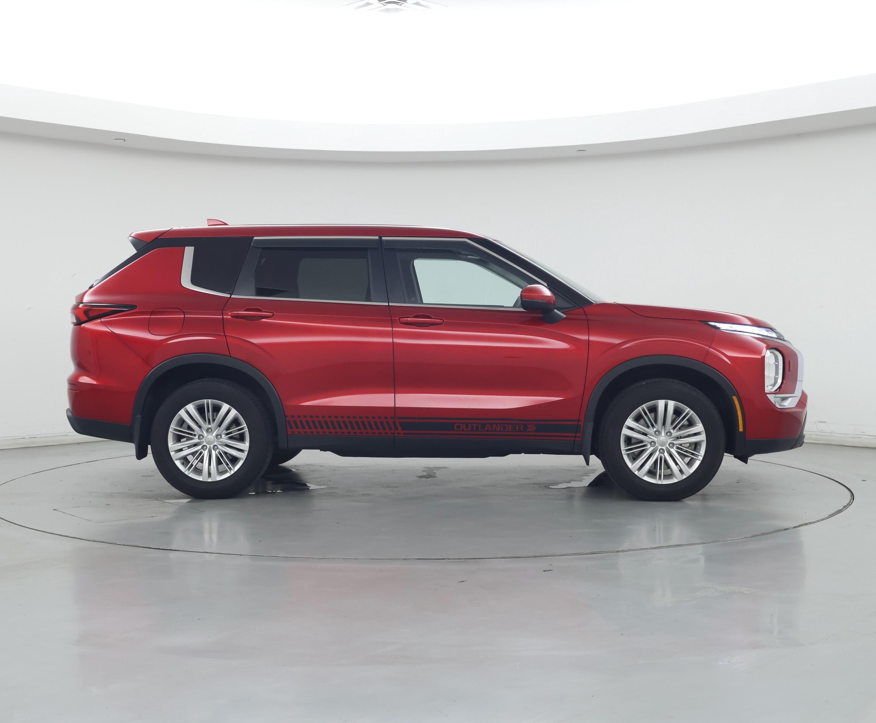 Thumbnail: 2024 Mitsubishi Outlander - 7