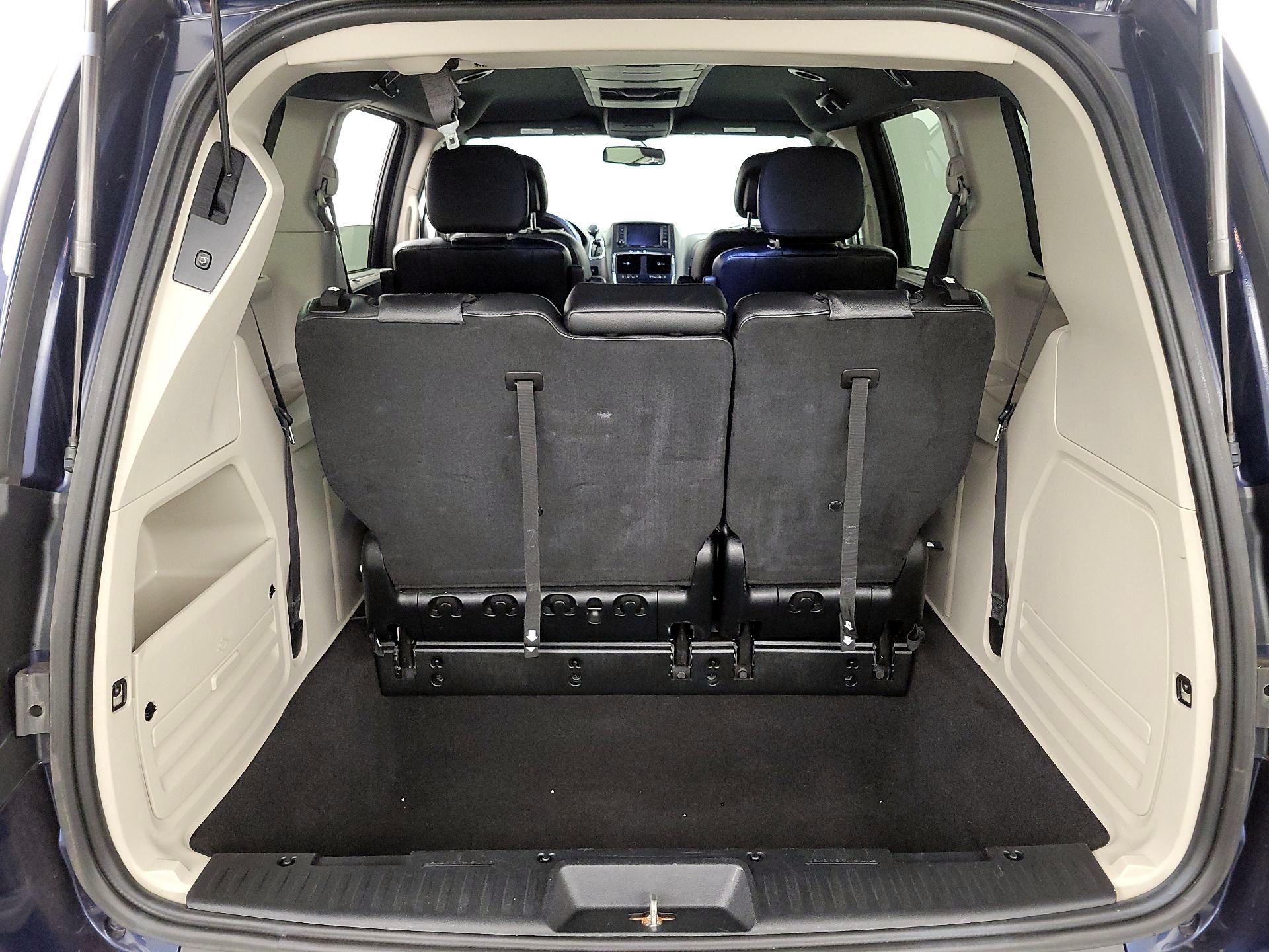 Thumbnail: 2017 Dodge Grand Caravan - 20