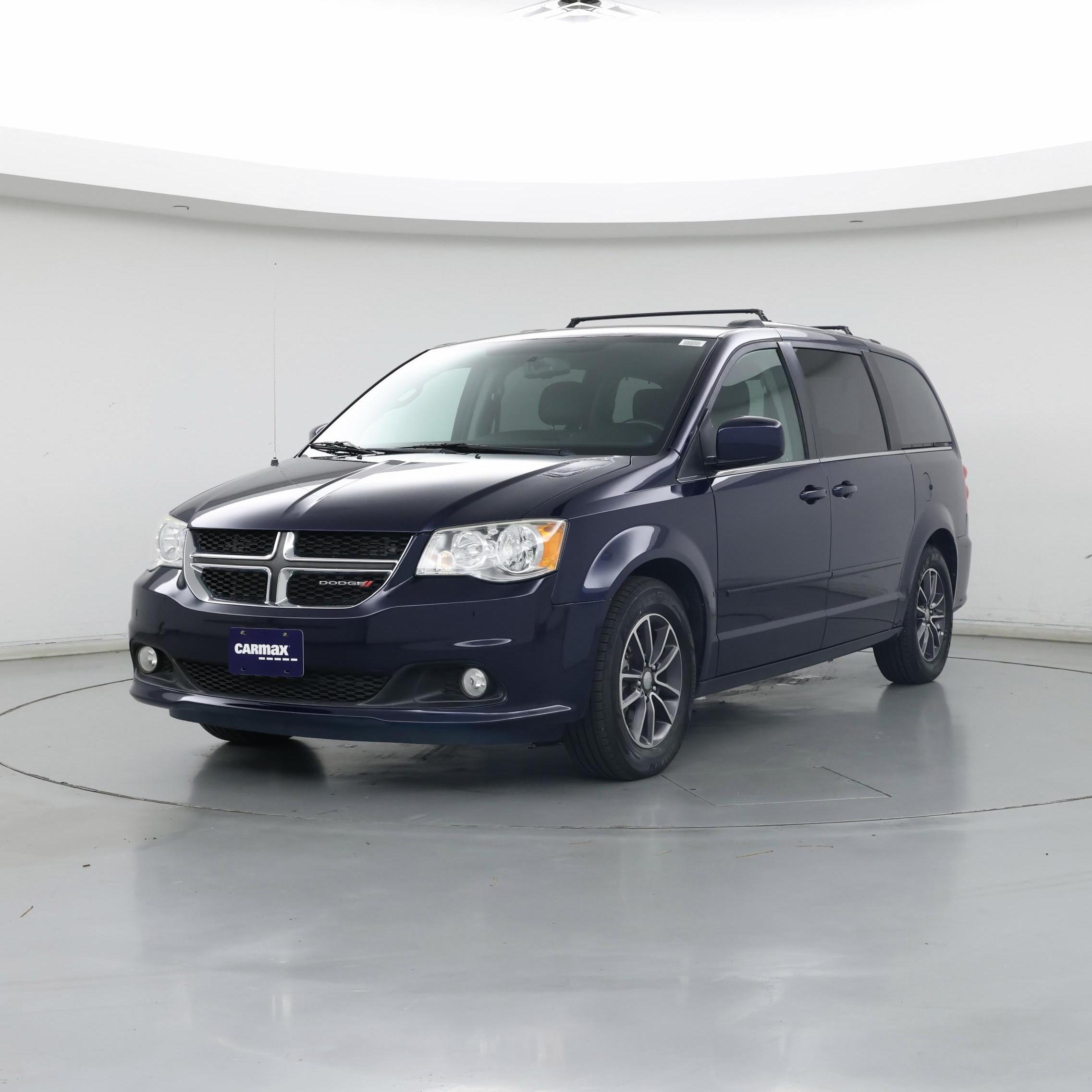 Thumbnail: 2017 Dodge Grand Caravan - 4