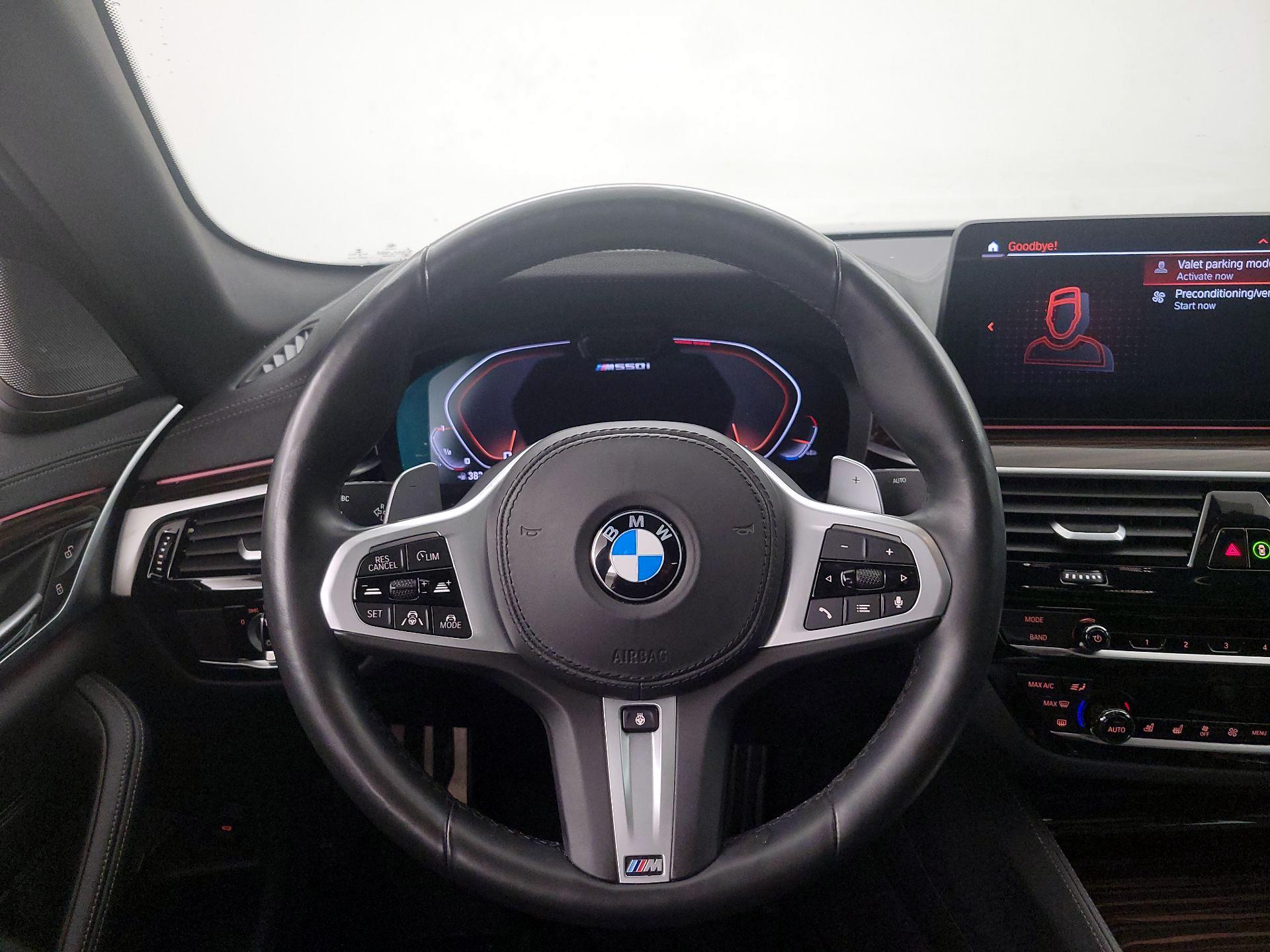 Thumbnail: 2021 BMW 5 Series - 10