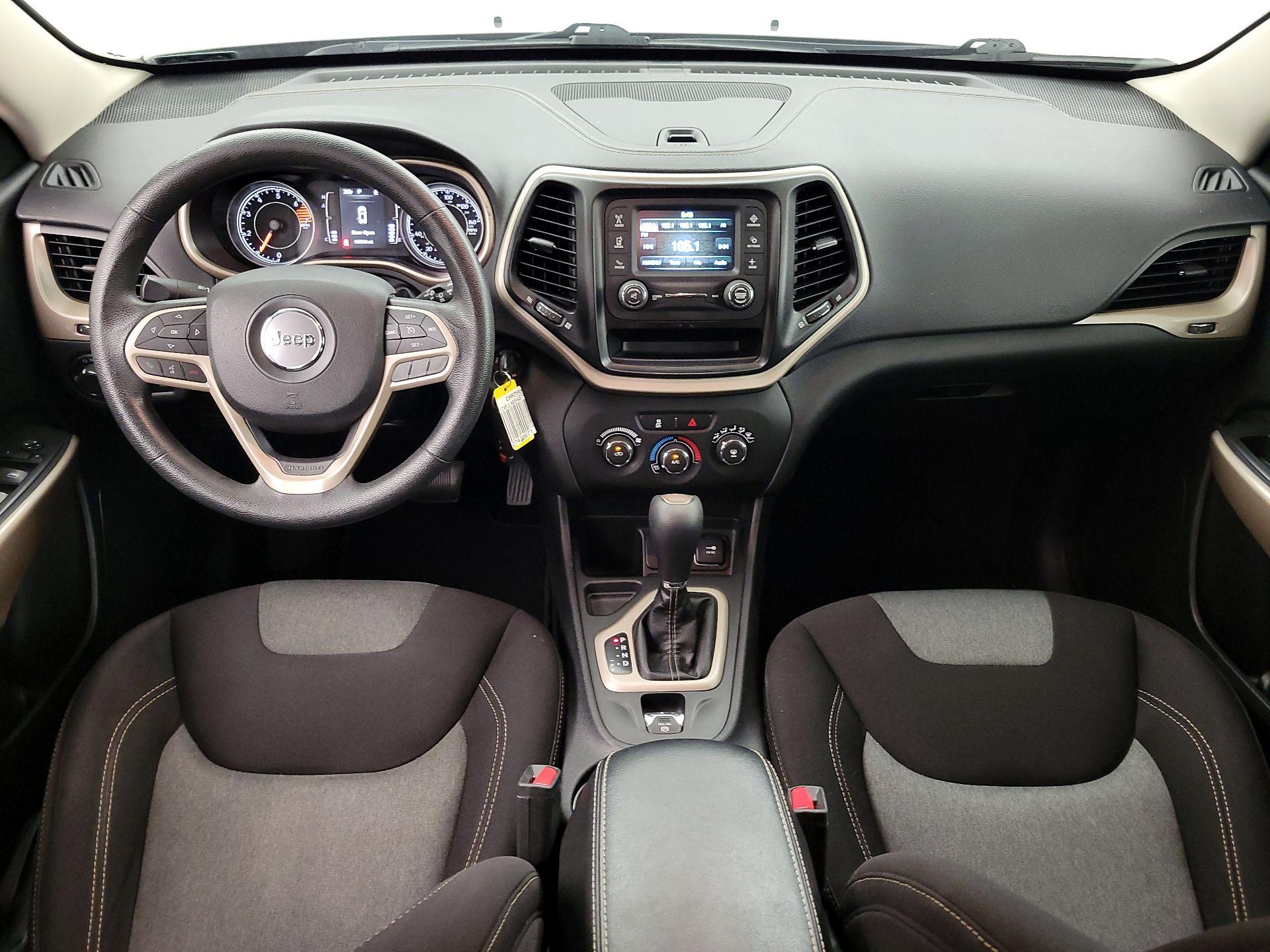 Thumbnail: 2017 Jeep Cherokee - 9