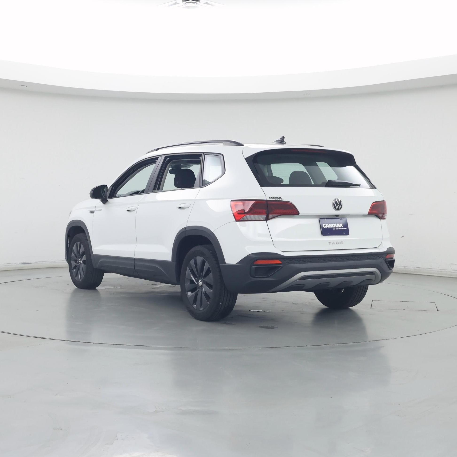 Thumbnail: 2023 Volkswagen Taos - 2