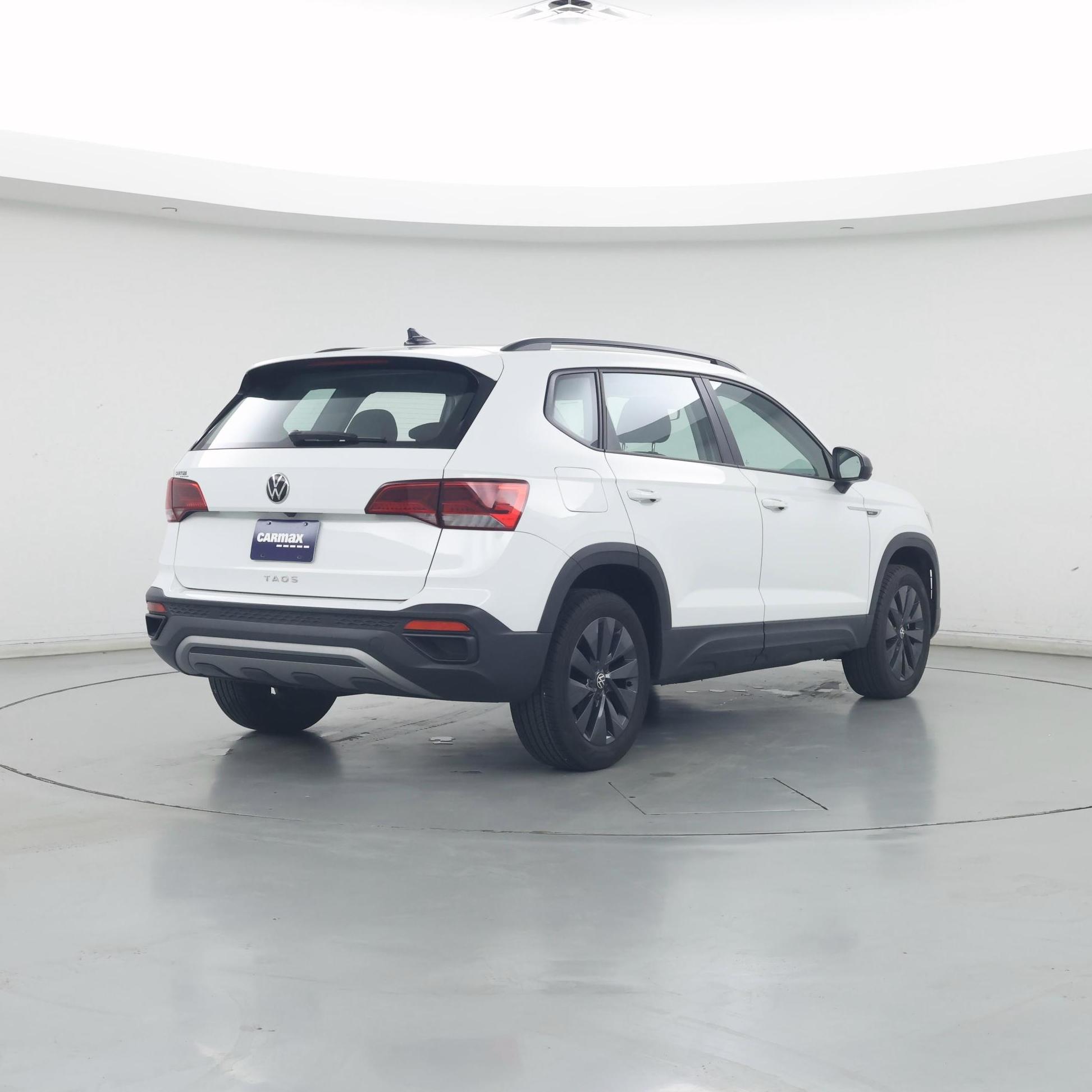 Thumbnail: 2023 Volkswagen Taos - 8