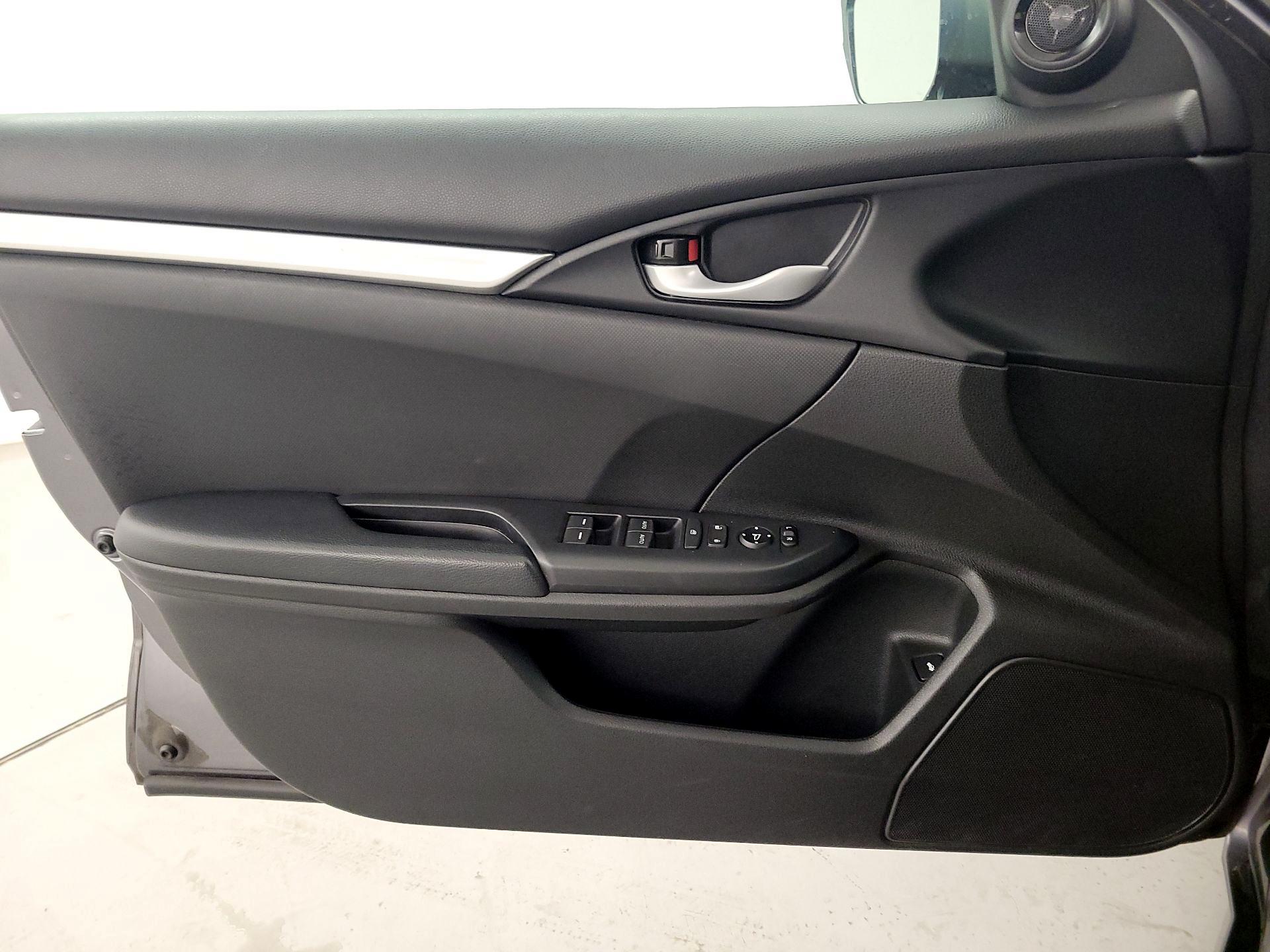 Thumbnail: 2019 Honda Civic - 12