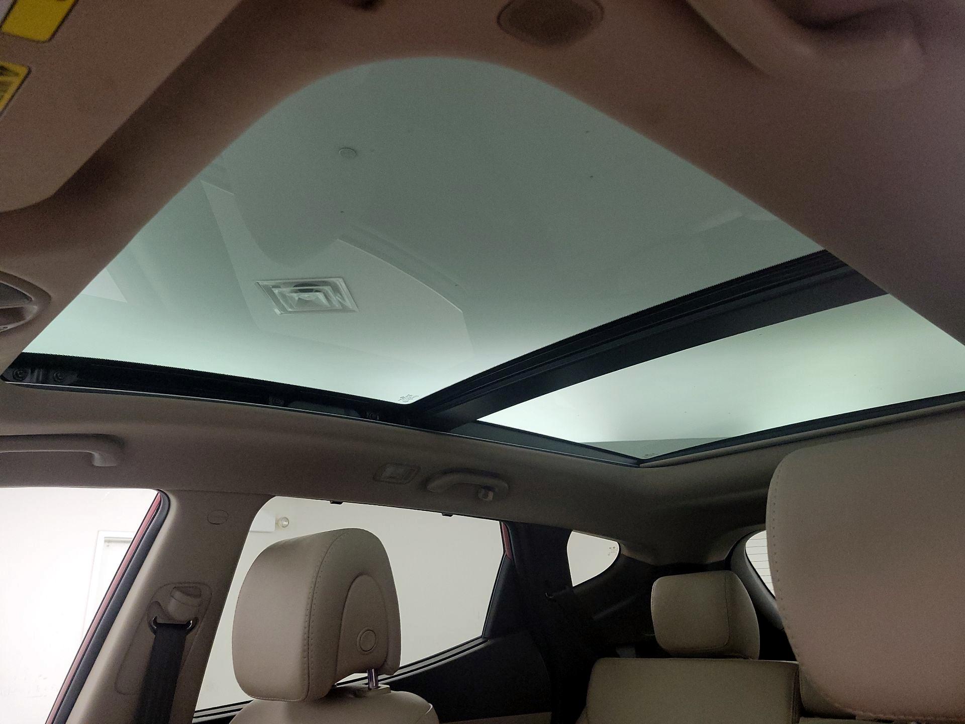 Thumbnail: 2015 Hyundai Santa Fe - 20