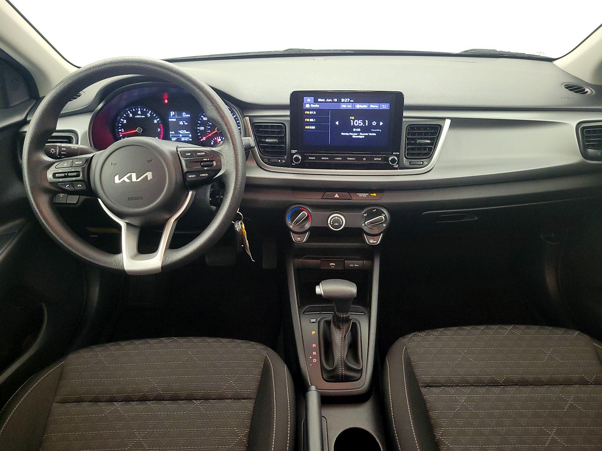 Thumbnail: 2022 Kia Rio - 9