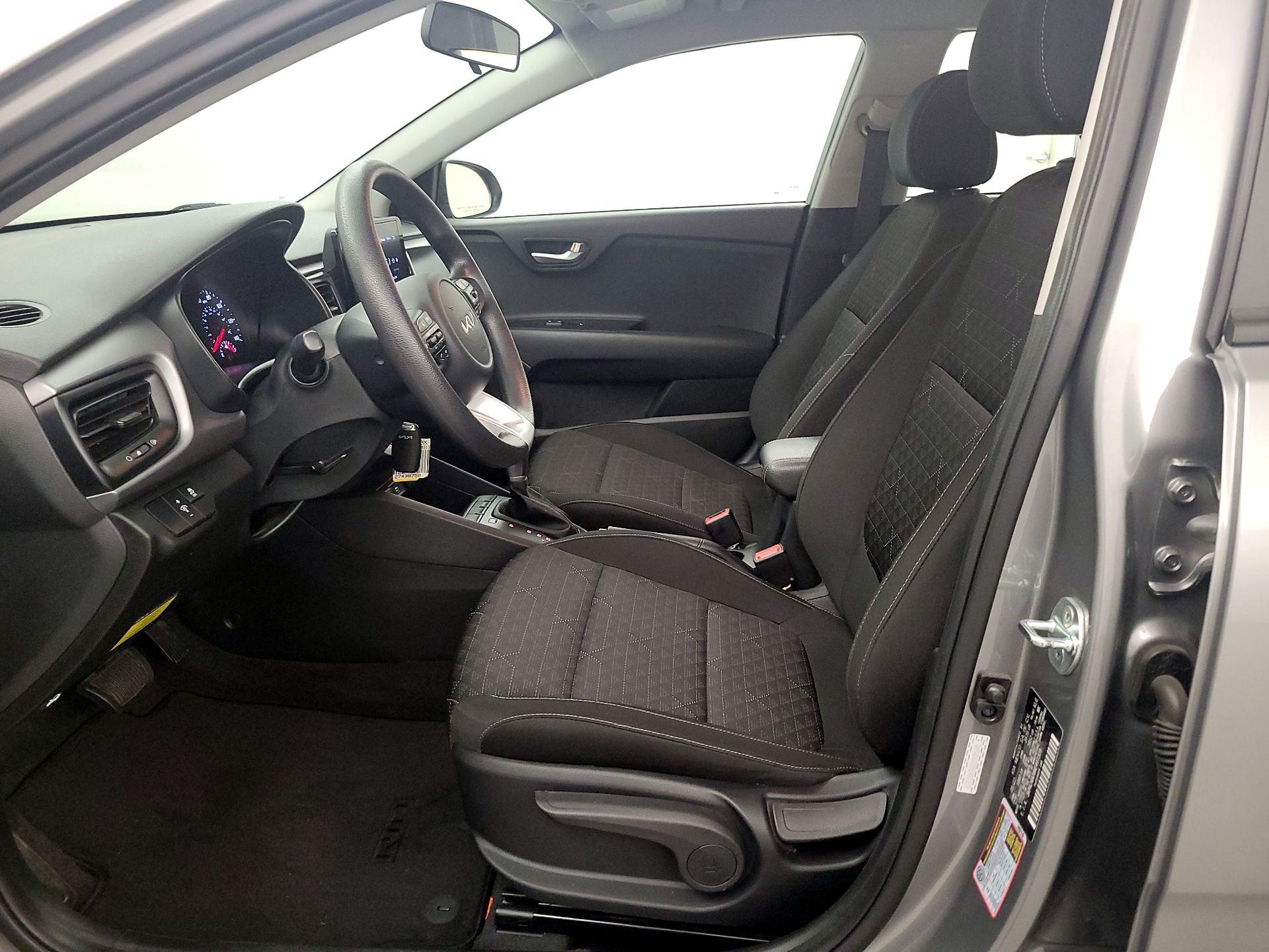 Thumbnail: 2022 Kia Rio - 11