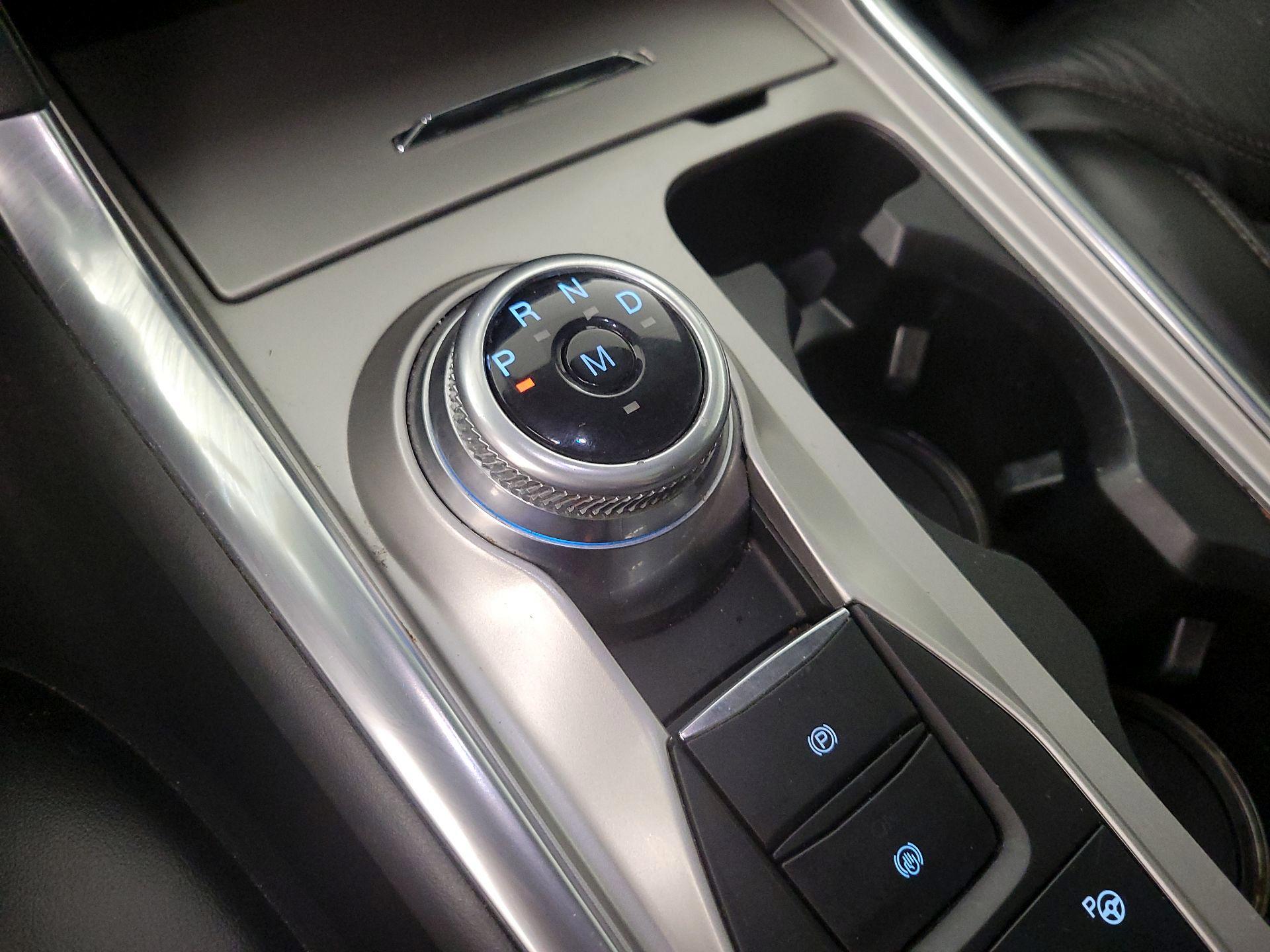Thumbnail: 2020 Ford Explorer - 18