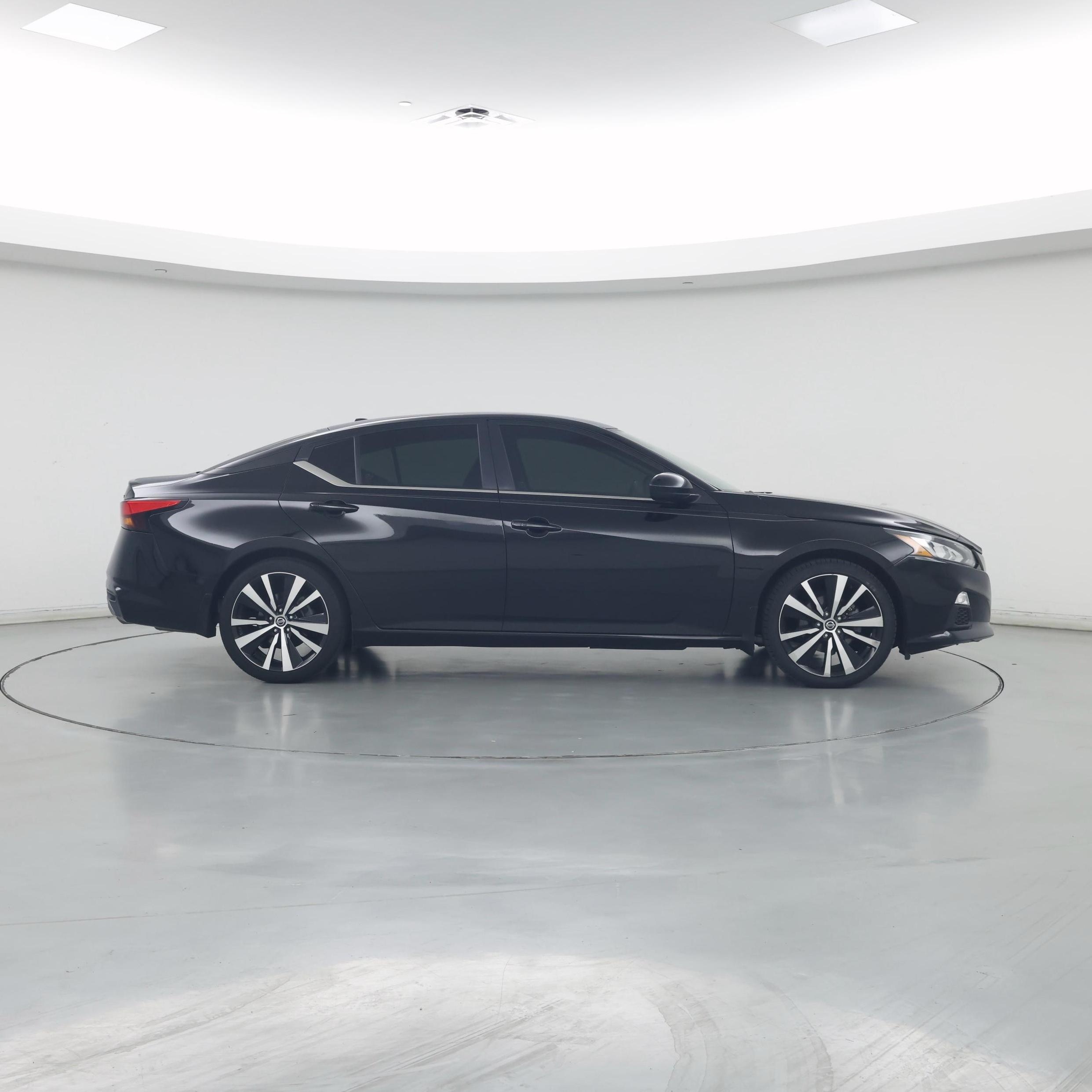 Thumbnail: 2022 Nissan Altima - 7
