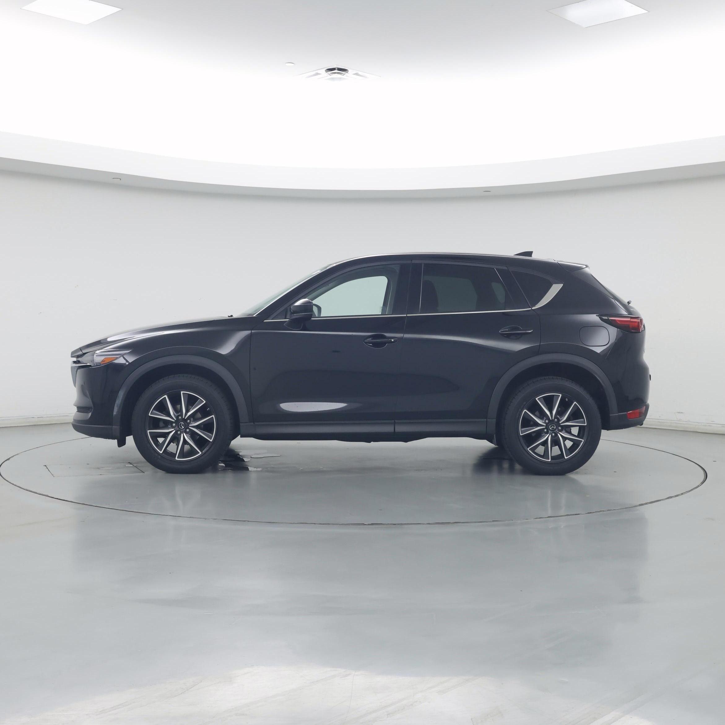 Thumbnail: 2017 Mazda CX-5 - 3