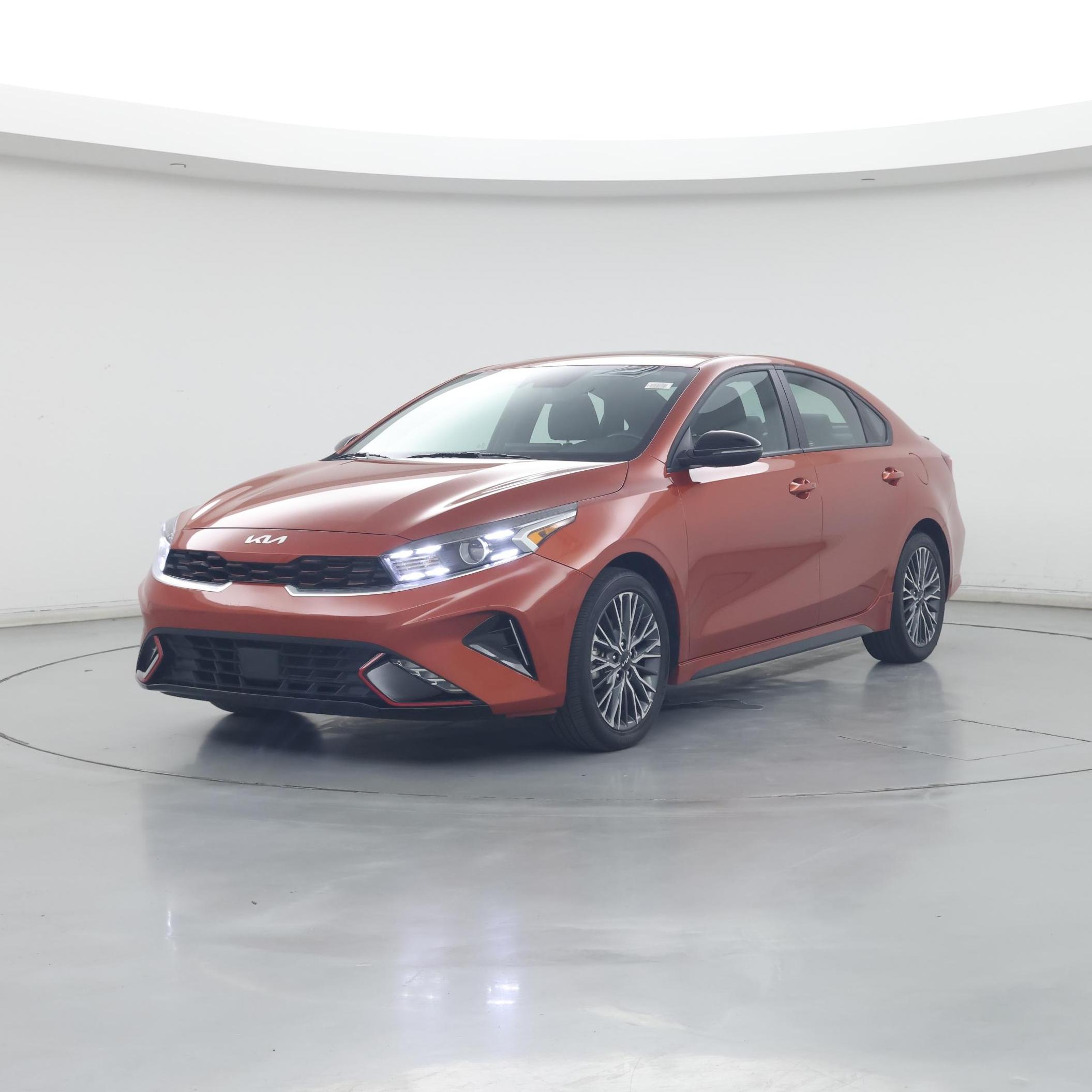 Thumbnail: 2023 Kia Forte - 4