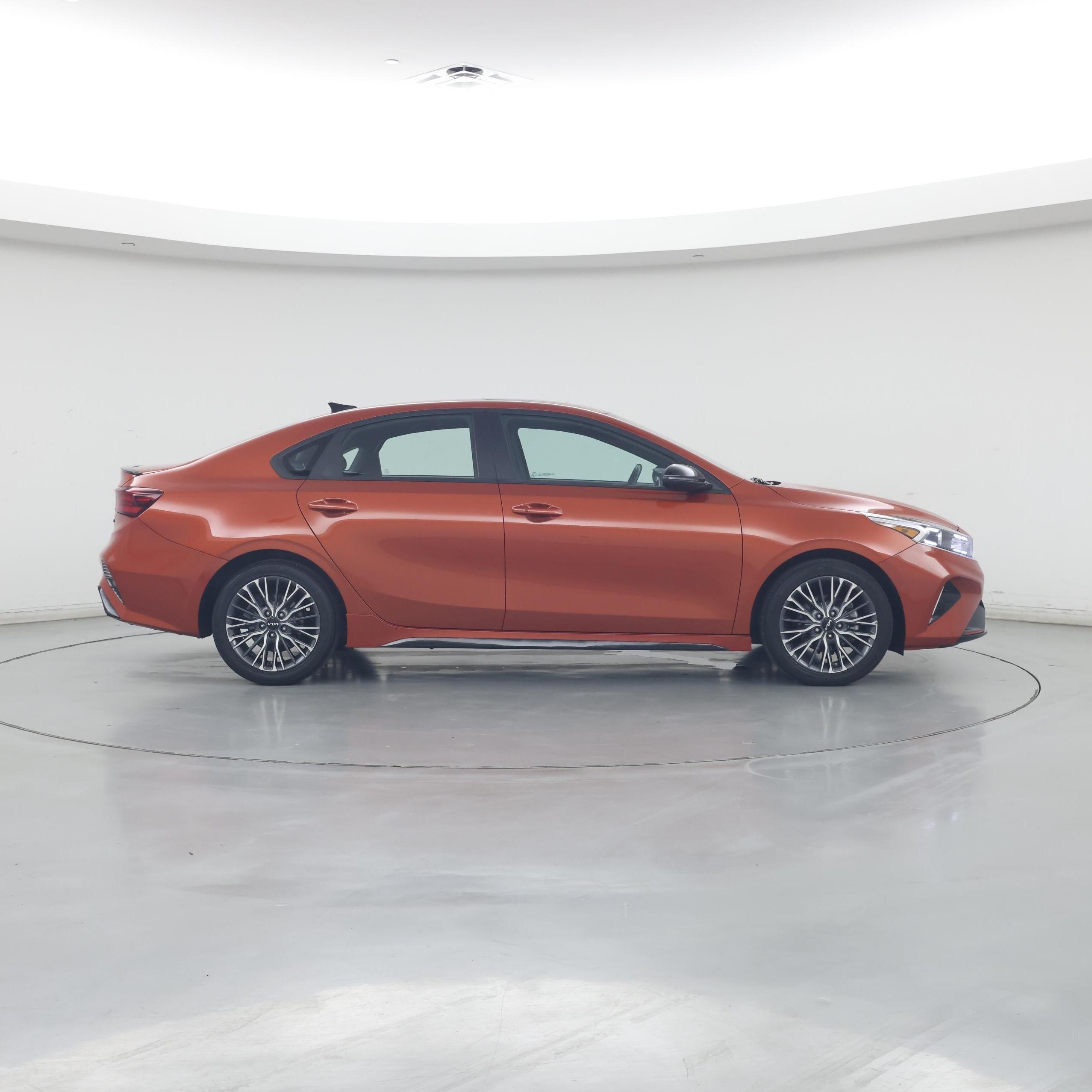 Thumbnail: 2023 Kia Forte - 7