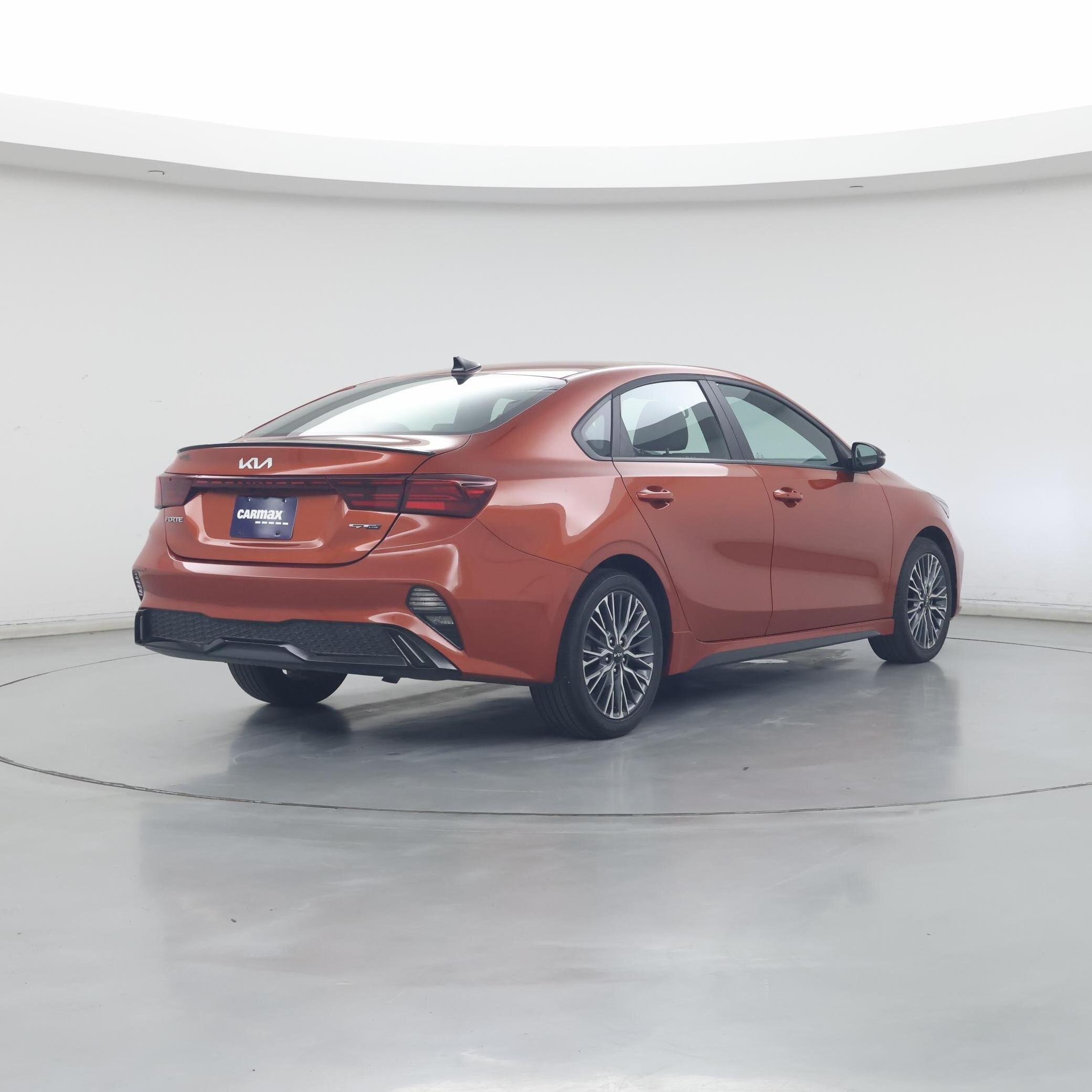 Thumbnail: 2023 Kia Forte - 8