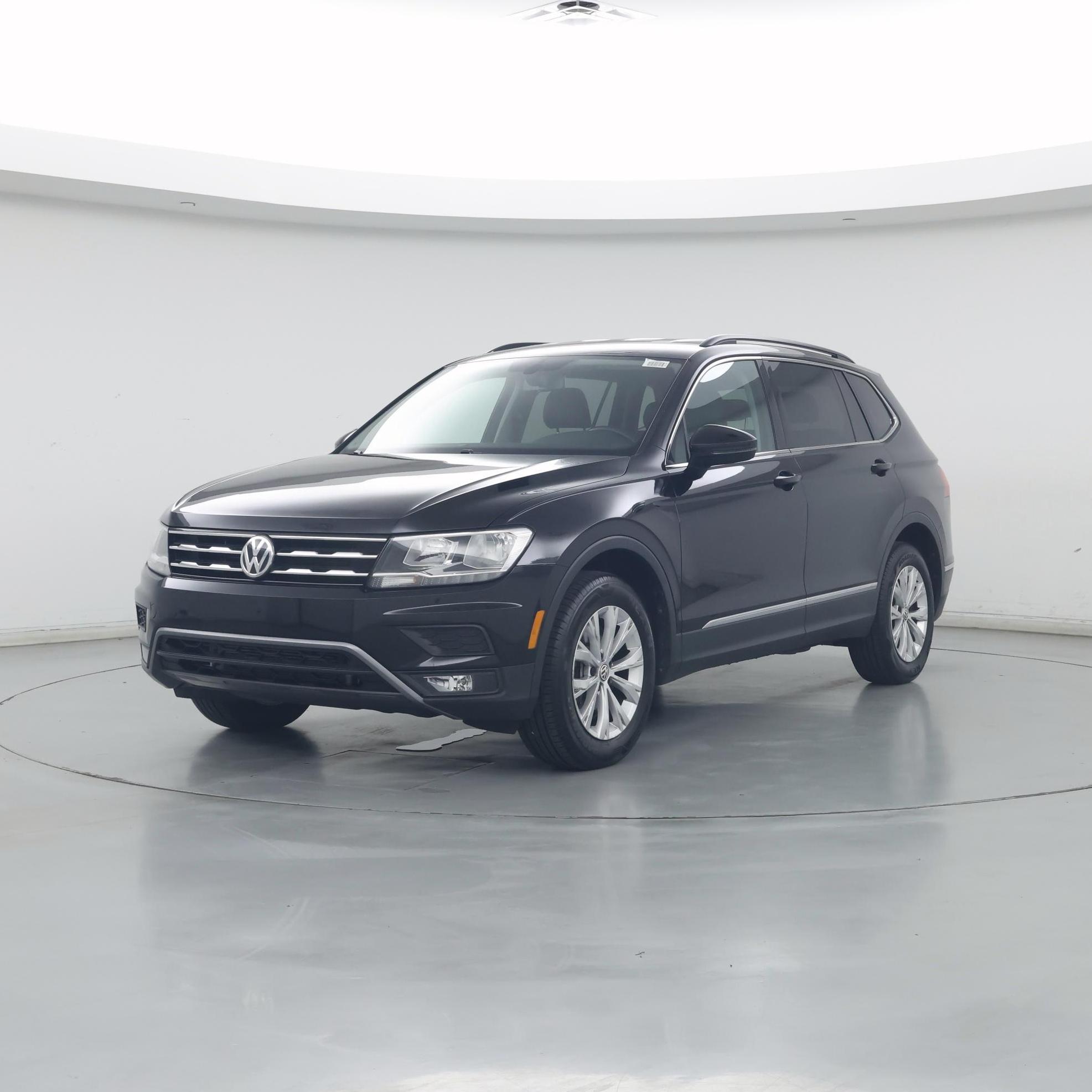Thumbnail: 2018 Volkswagen Tiguan - 4