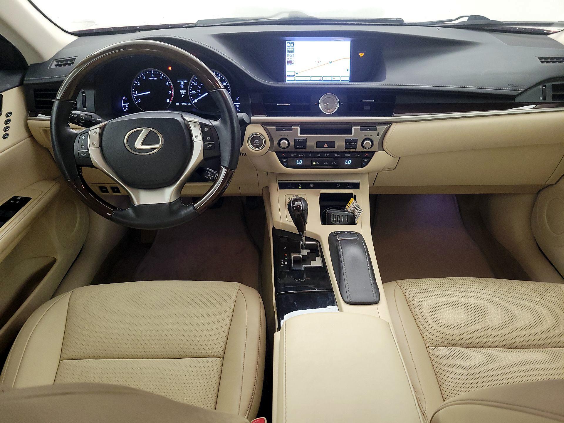 Thumbnail: 2013 Lexus ES - 9