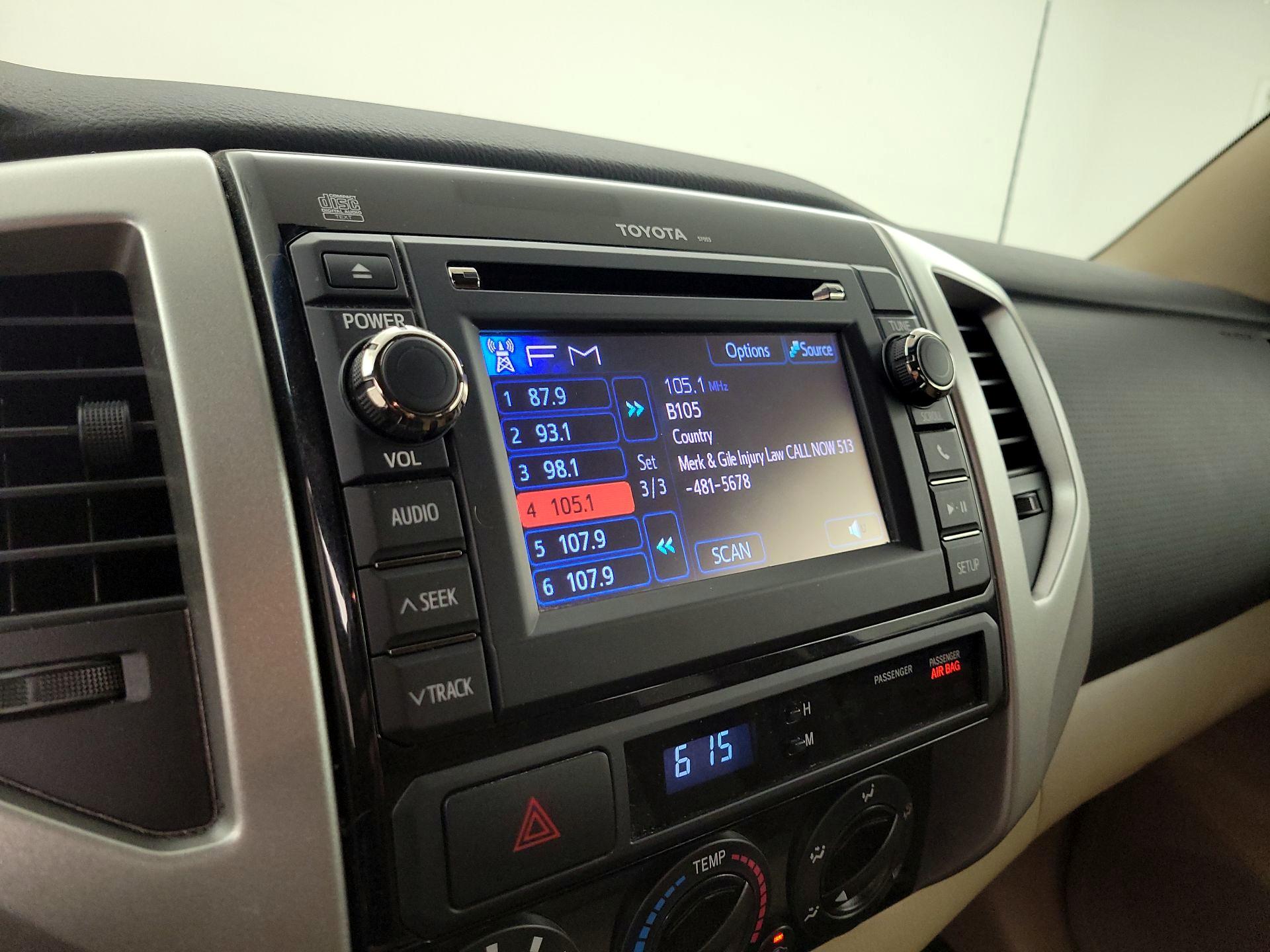 Thumbnail: 2013 Toyota Tacoma - 15