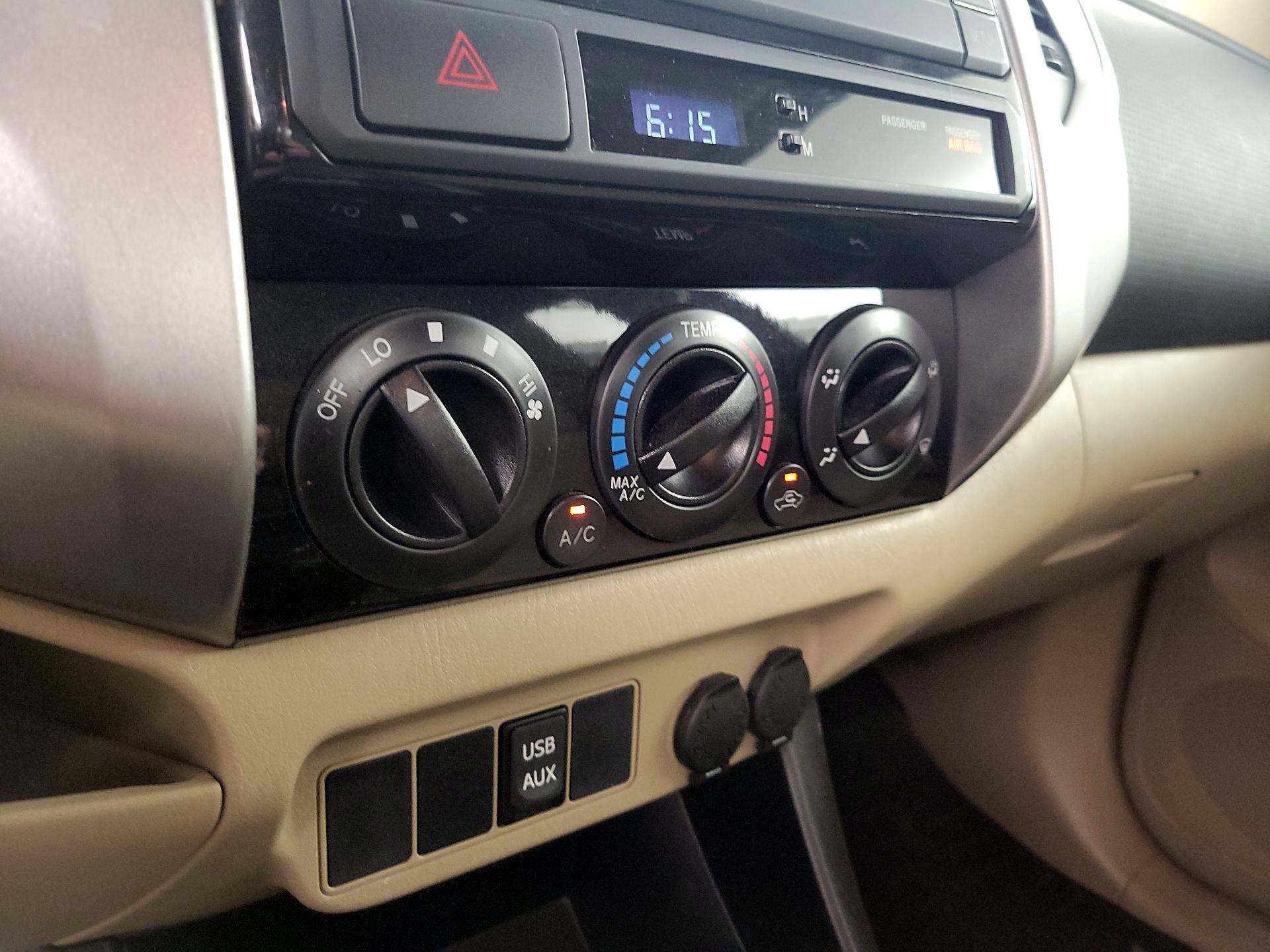 Thumbnail: 2013 Toyota Tacoma - 16