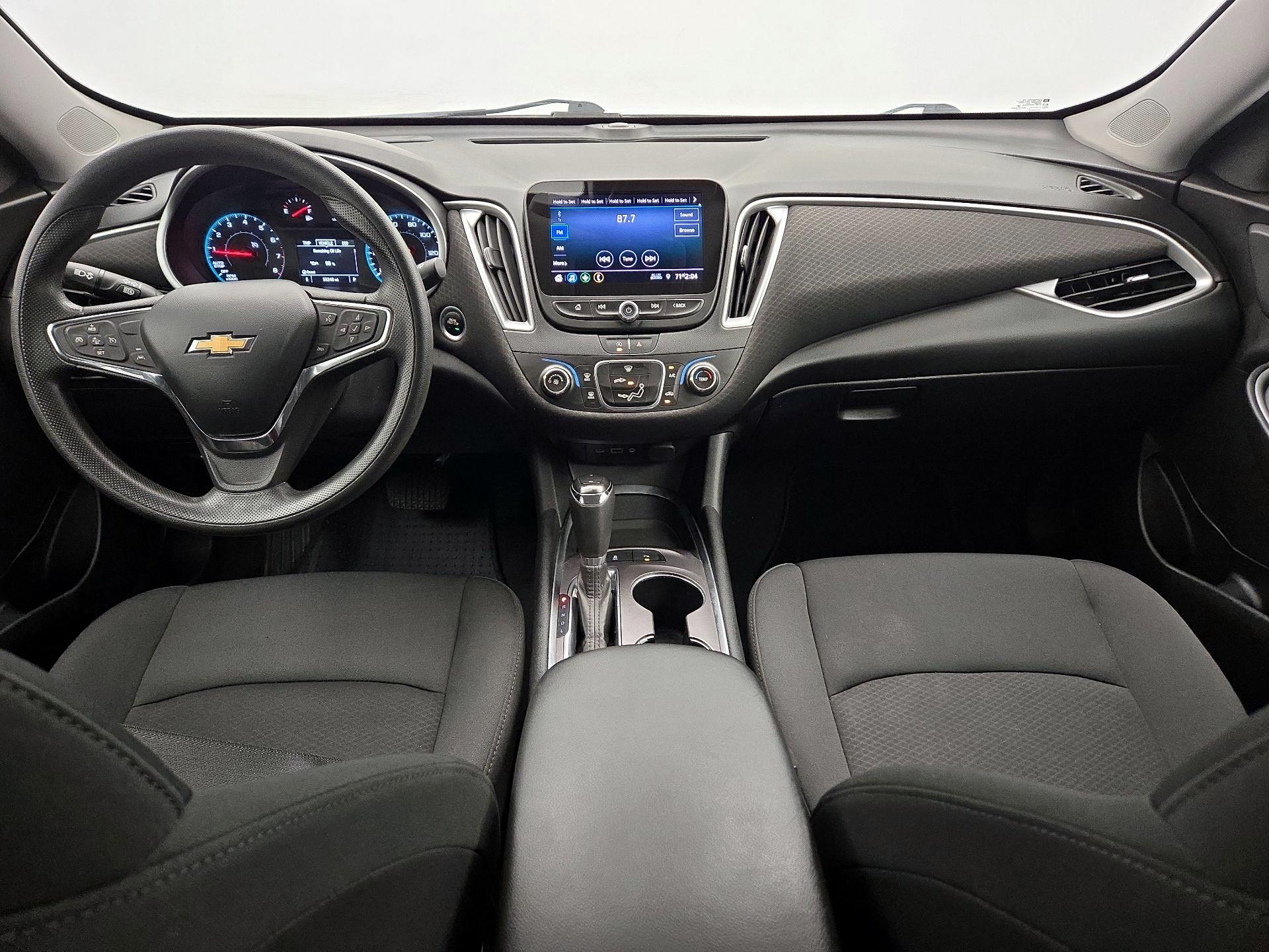 Thumbnail: 2020 Chevrolet Malibu - 9