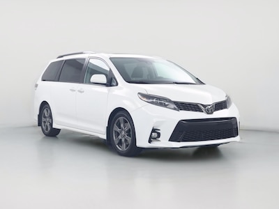 White 2020 Toyota Sienna SE Premium
