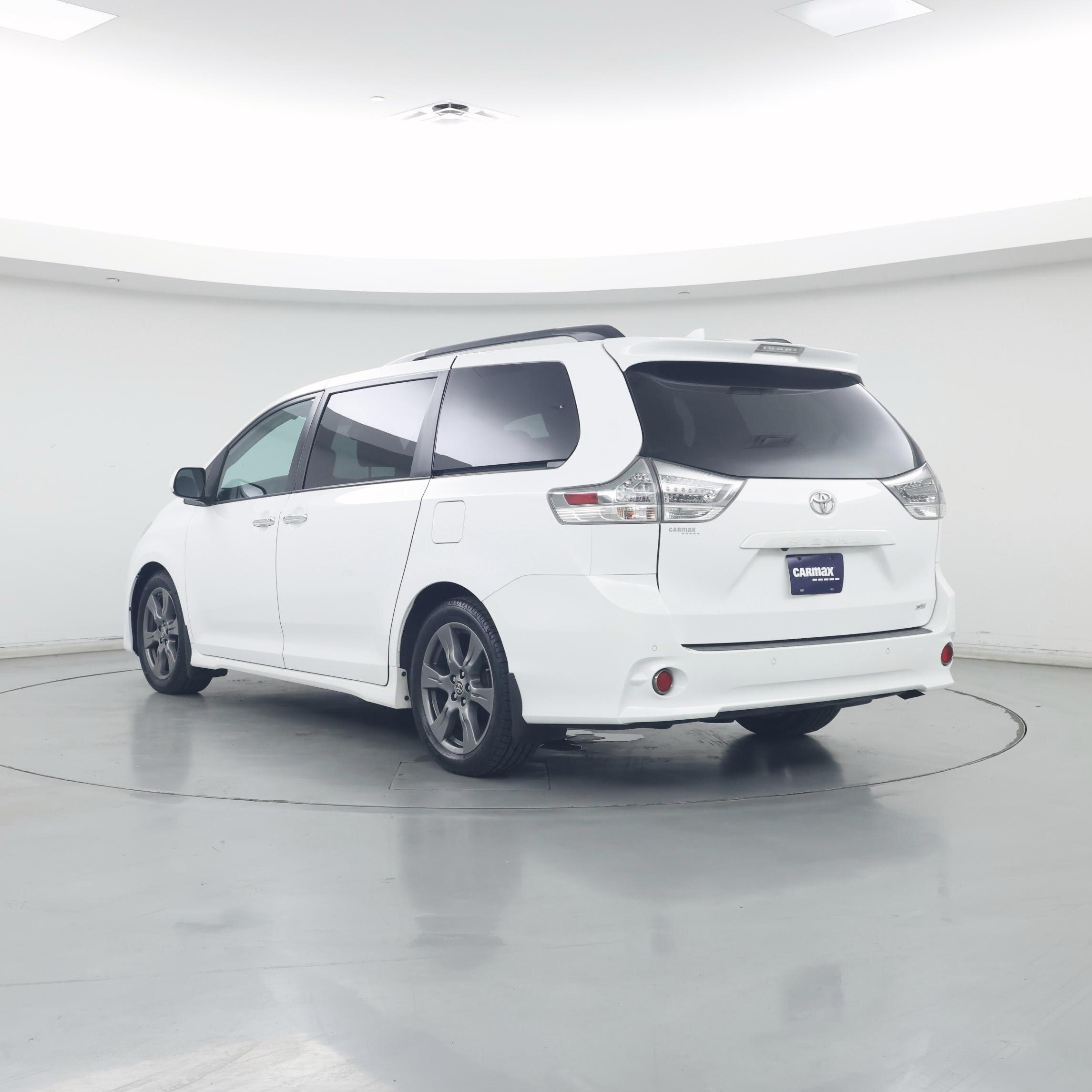 Thumbnail: 2020 Toyota Sienna - 2