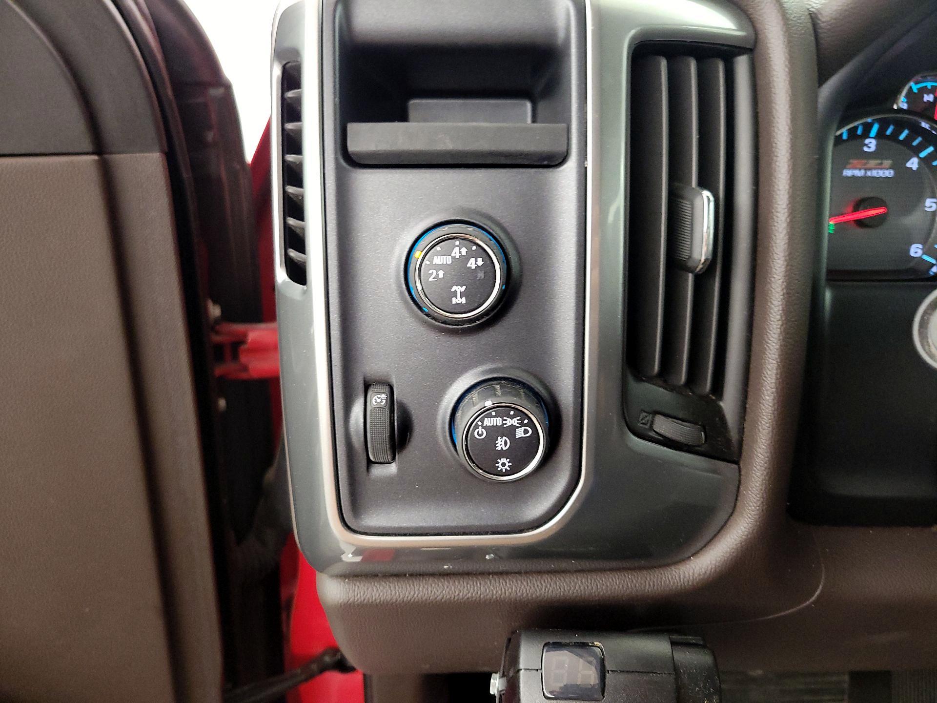 Thumbnail: 2014 Chevrolet Silverado 1500 - 13