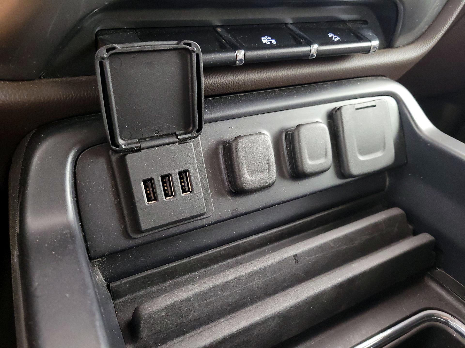 Thumbnail: 2014 Chevrolet Silverado 1500 - 18