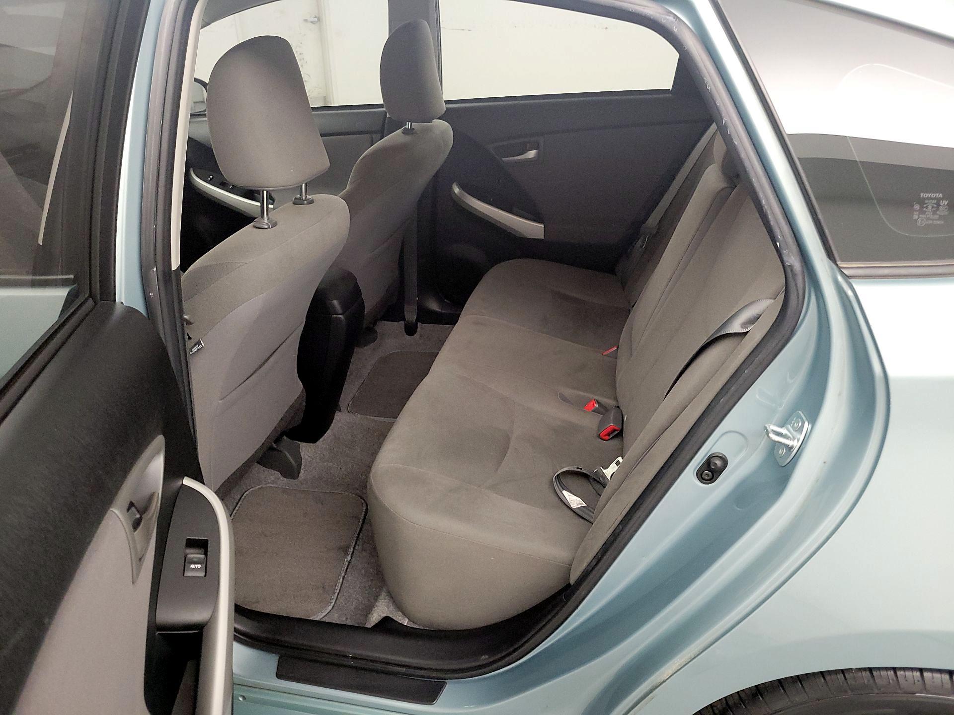 Thumbnail: 2015 Toyota Prius - 19