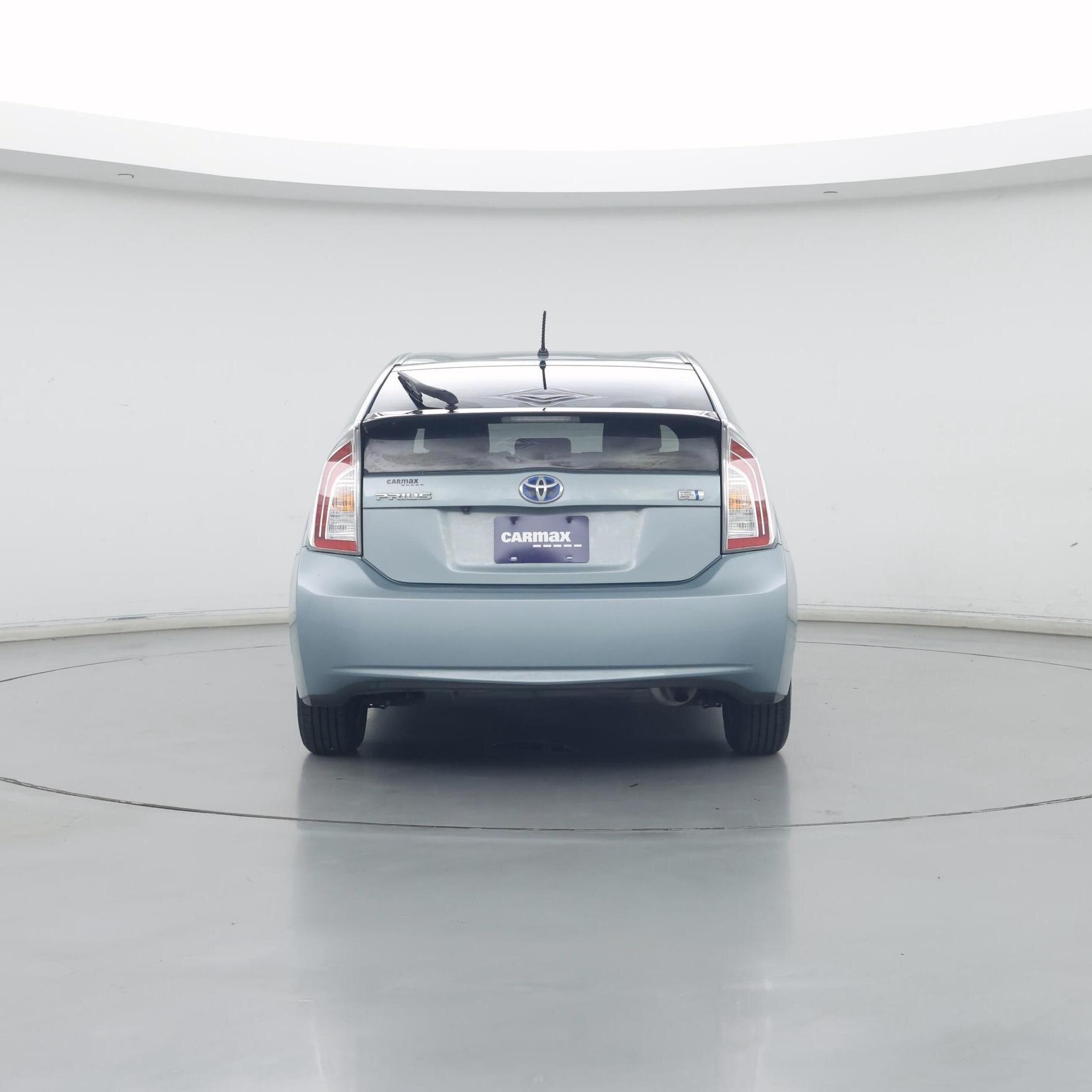 Thumbnail: 2015 Toyota Prius - 6