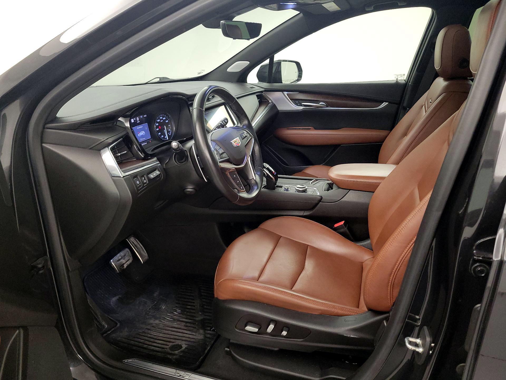 Thumbnail: 2020 Cadillac XT5 - 11