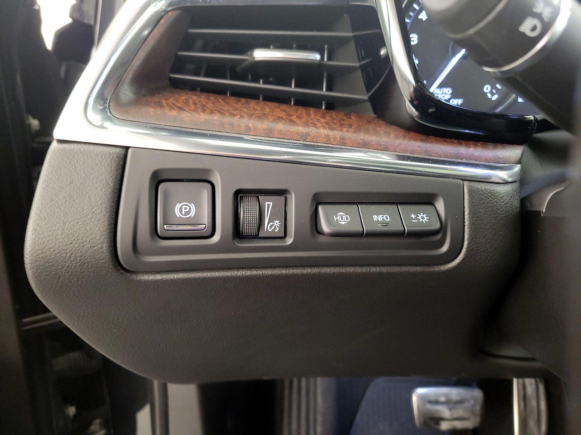 Thumbnail: 2020 Cadillac XT5 - 13