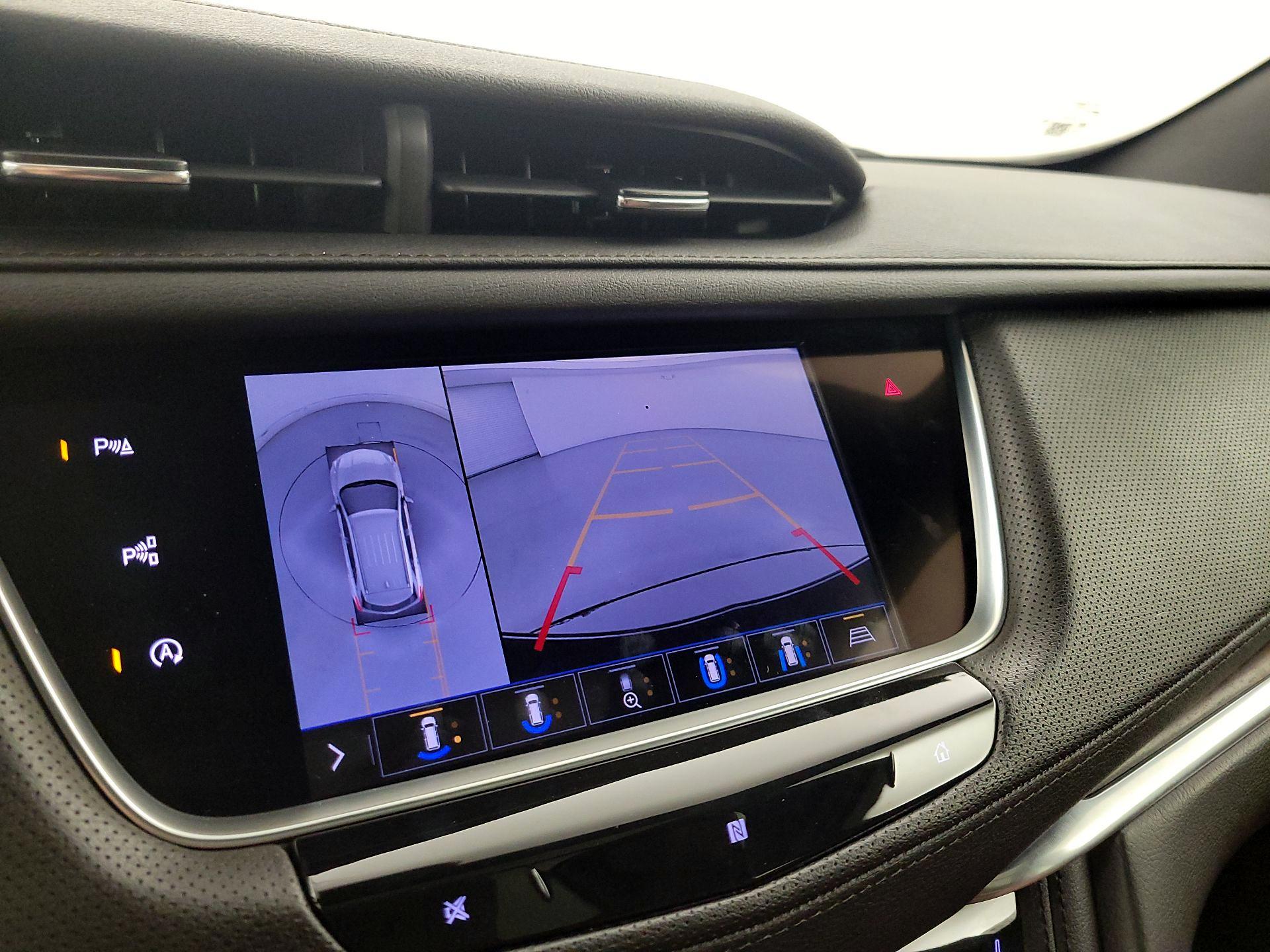 Thumbnail: 2020 Cadillac XT5 - 15