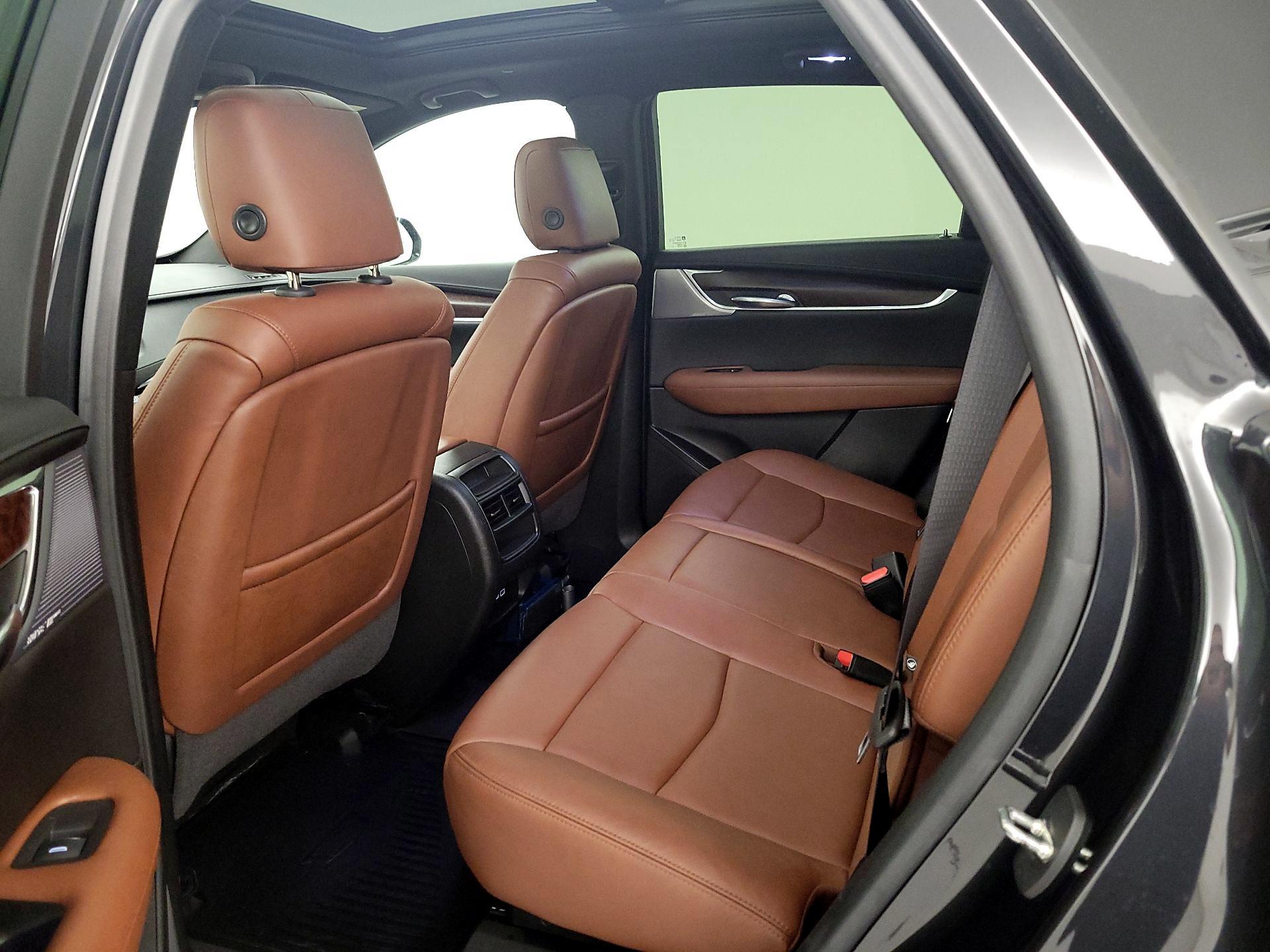 Thumbnail: 2020 Cadillac XT5 - 20
